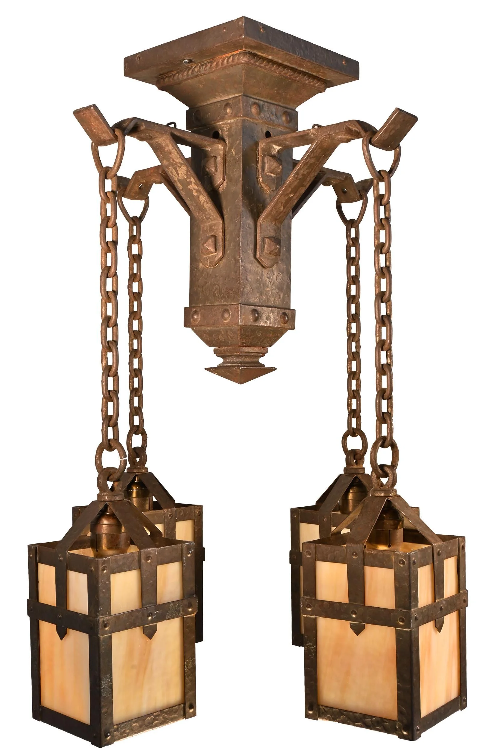 25283+hammer+4+lantern+a%26c+iron+chandelier+3.jpg