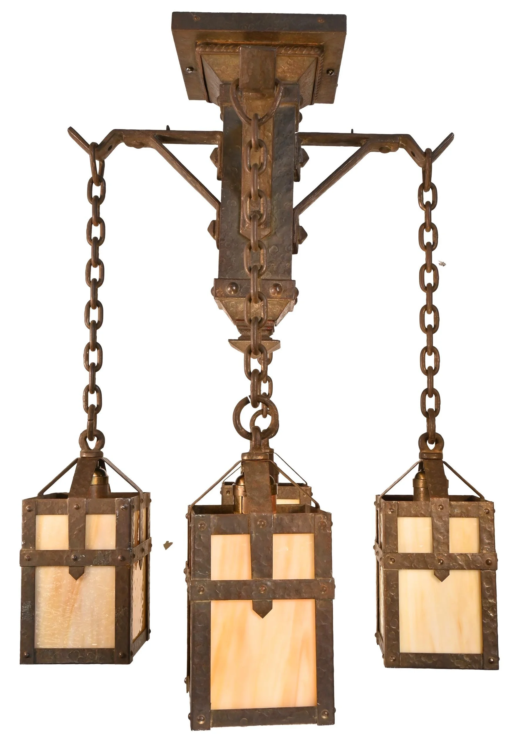 25283+hammer+4+lantern+a%26c+iron+chandelier+4.jpg