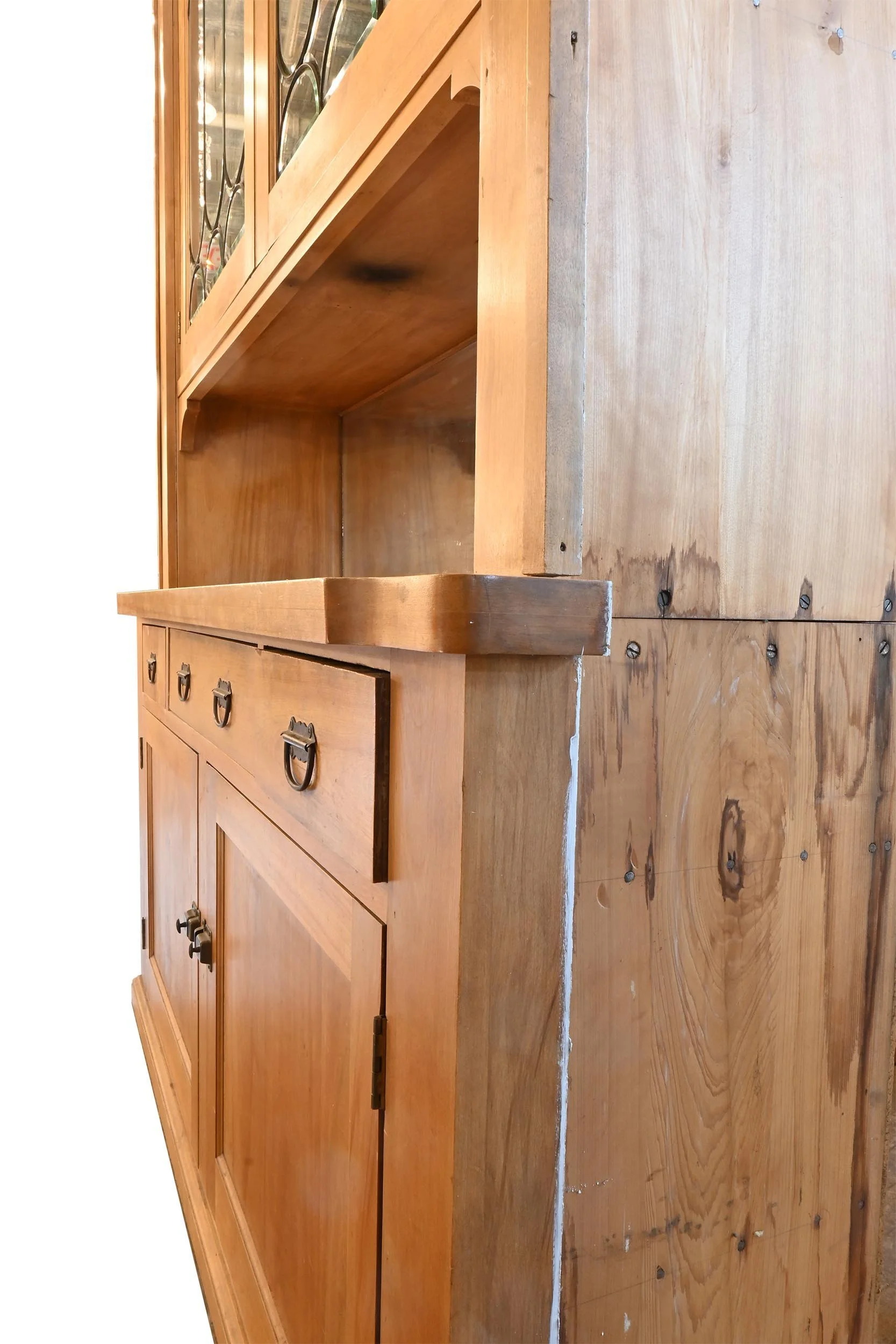 25440+maple+buffet+with+beveled+glass+doors+3.jpg