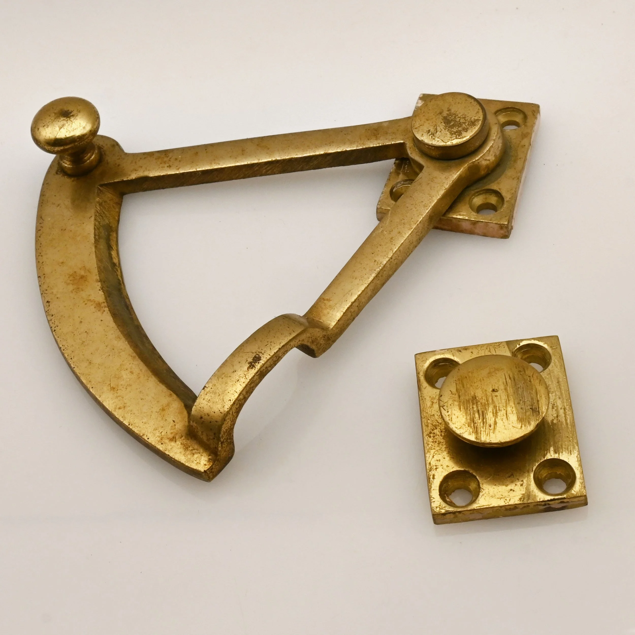 25183+cast+brass+triangular+window+latch+3.jpg