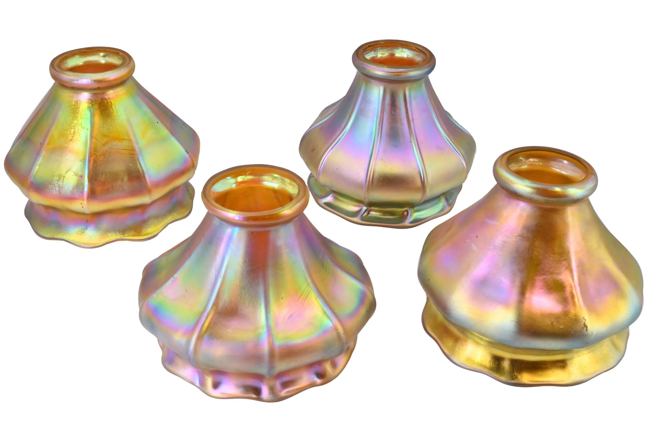 25484+short+squash+blossom+iridescent+aurene+art+glass+shade+2.jpg