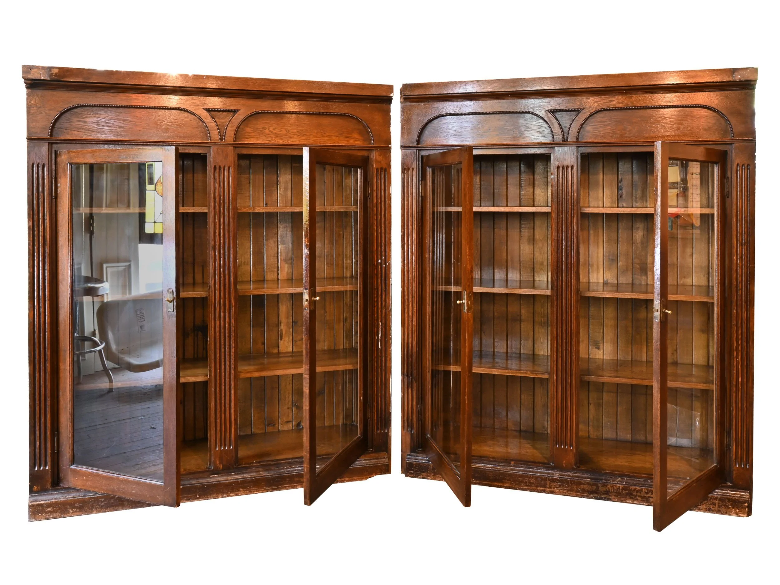 25583+built+in+bookshelf+pair+with+beaded+detail+2.jpg