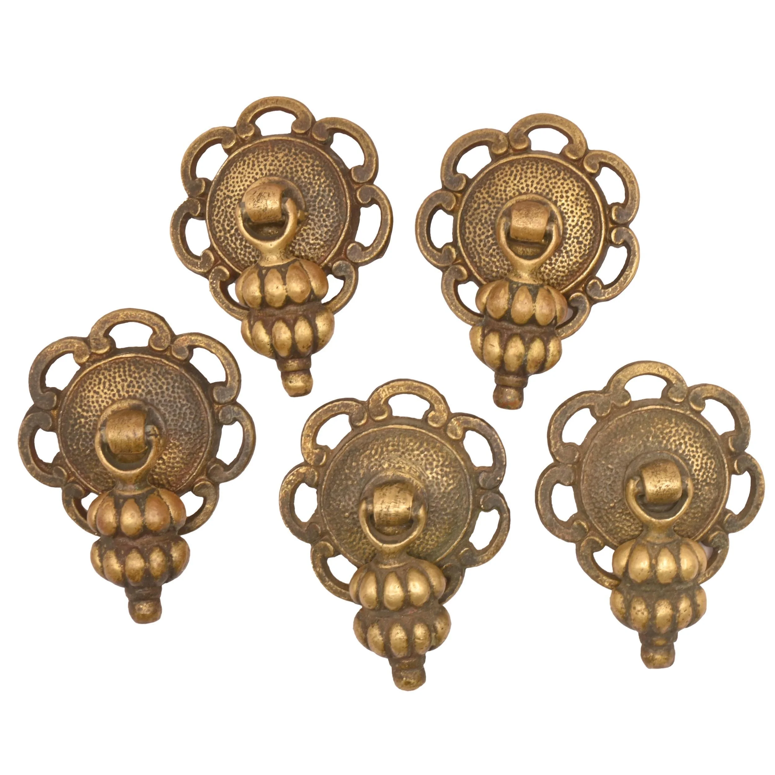 25626+cast+brass+drop+pulls+set+3.jpg