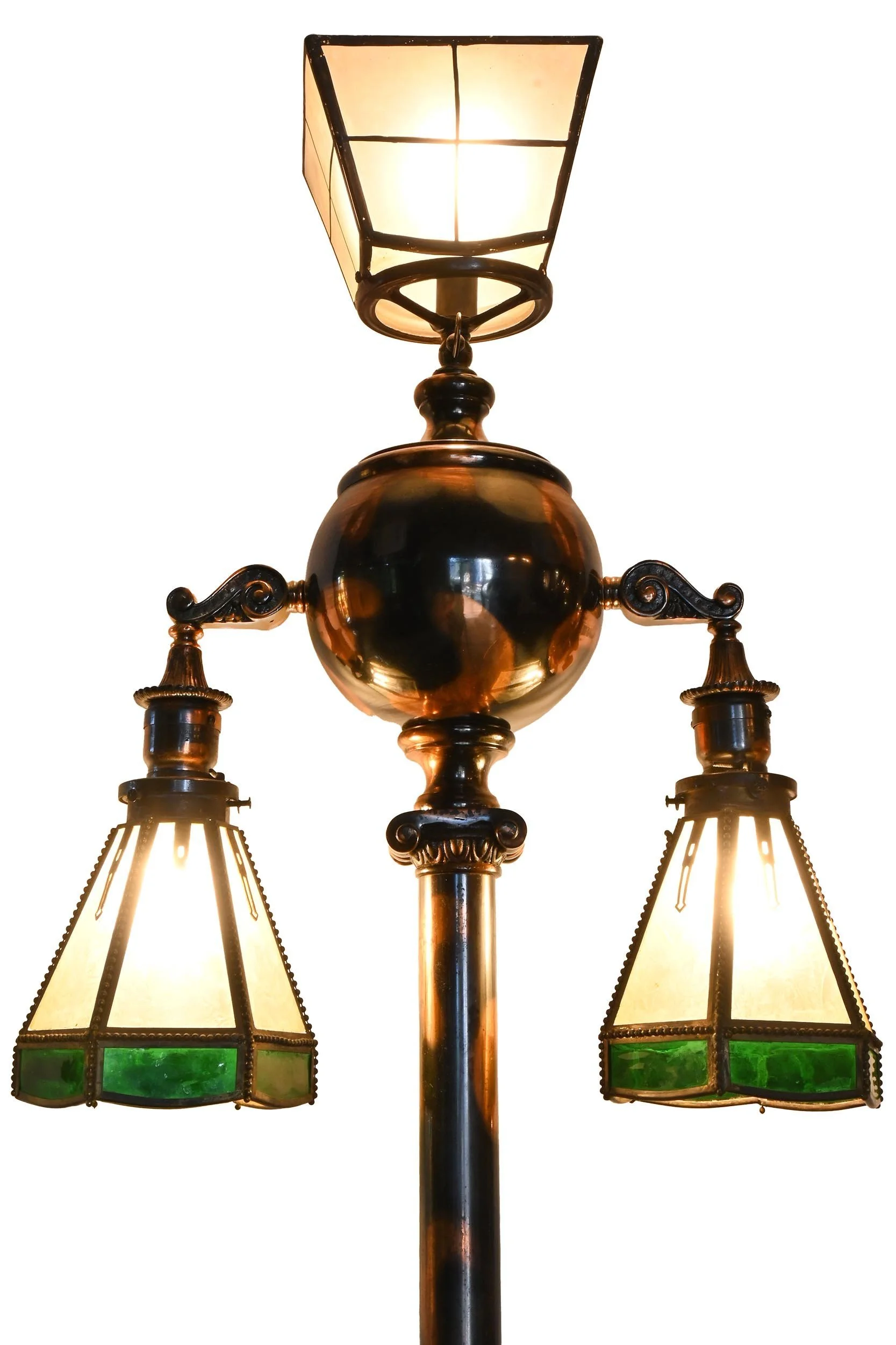 newel+post+and+Light+3.jpg