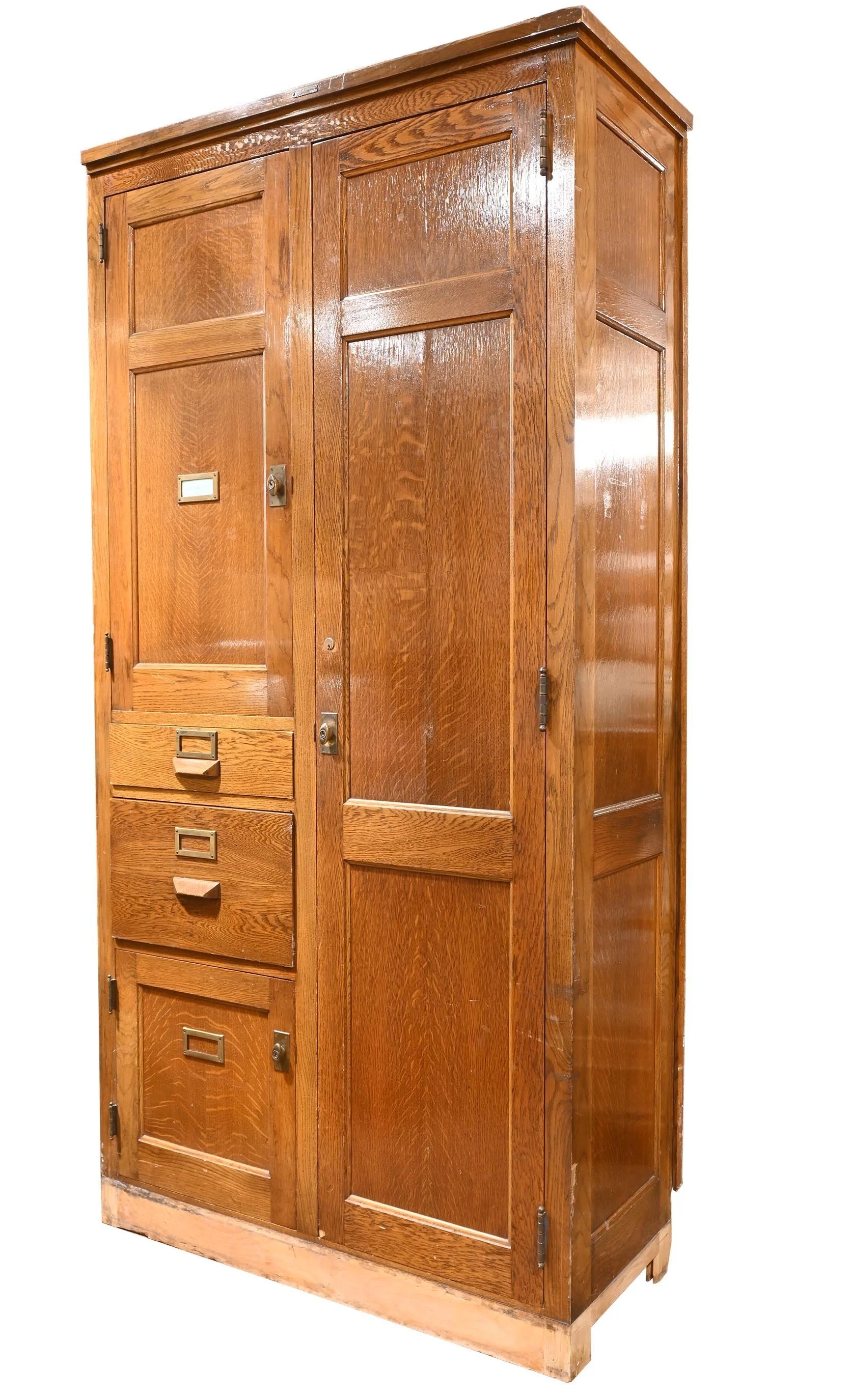 25673+quarter+sawn+storage+cabinet+with+locker+6.jpg