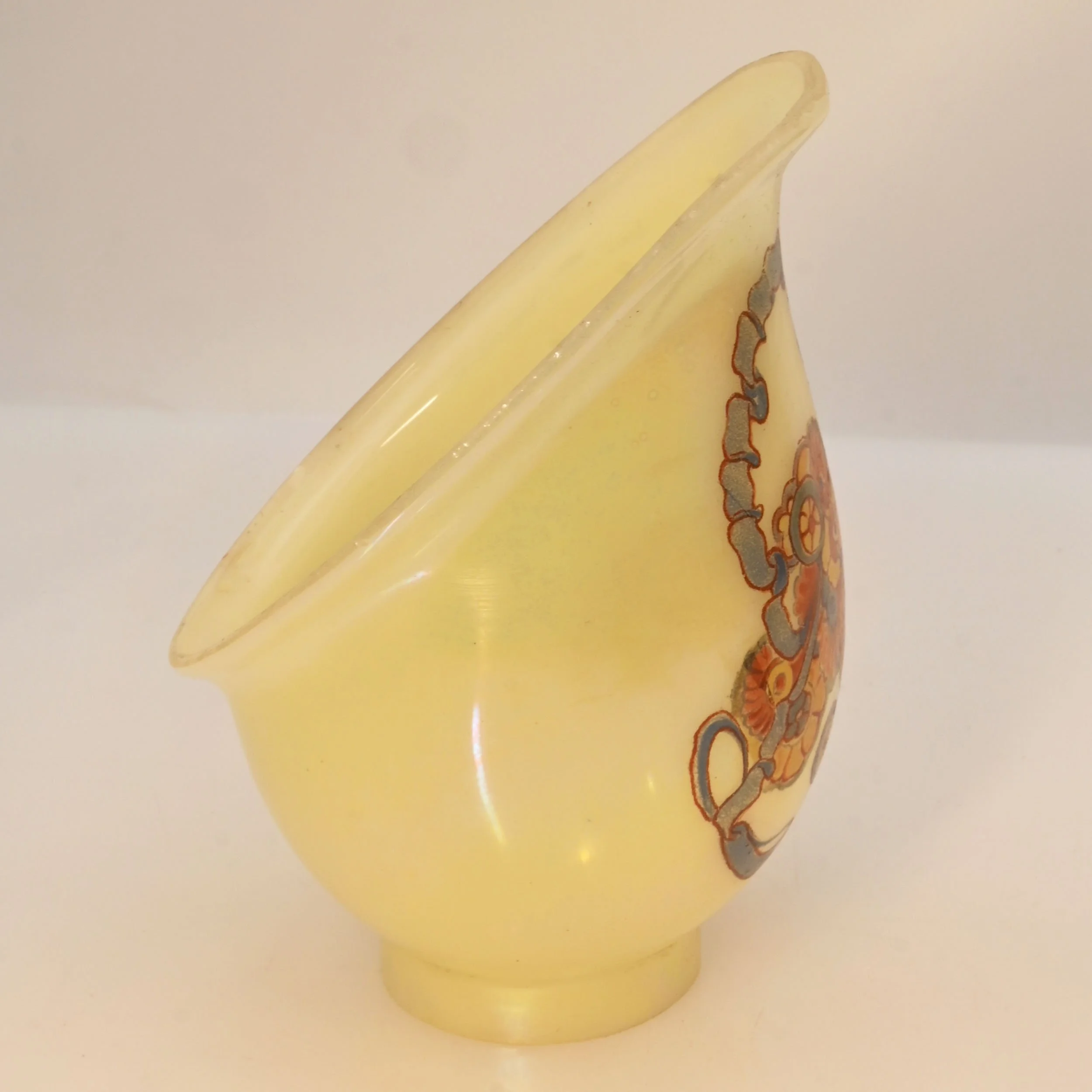 26193+iridescent+painted+lightolier+custard+glass+cup+shade+2.jpg