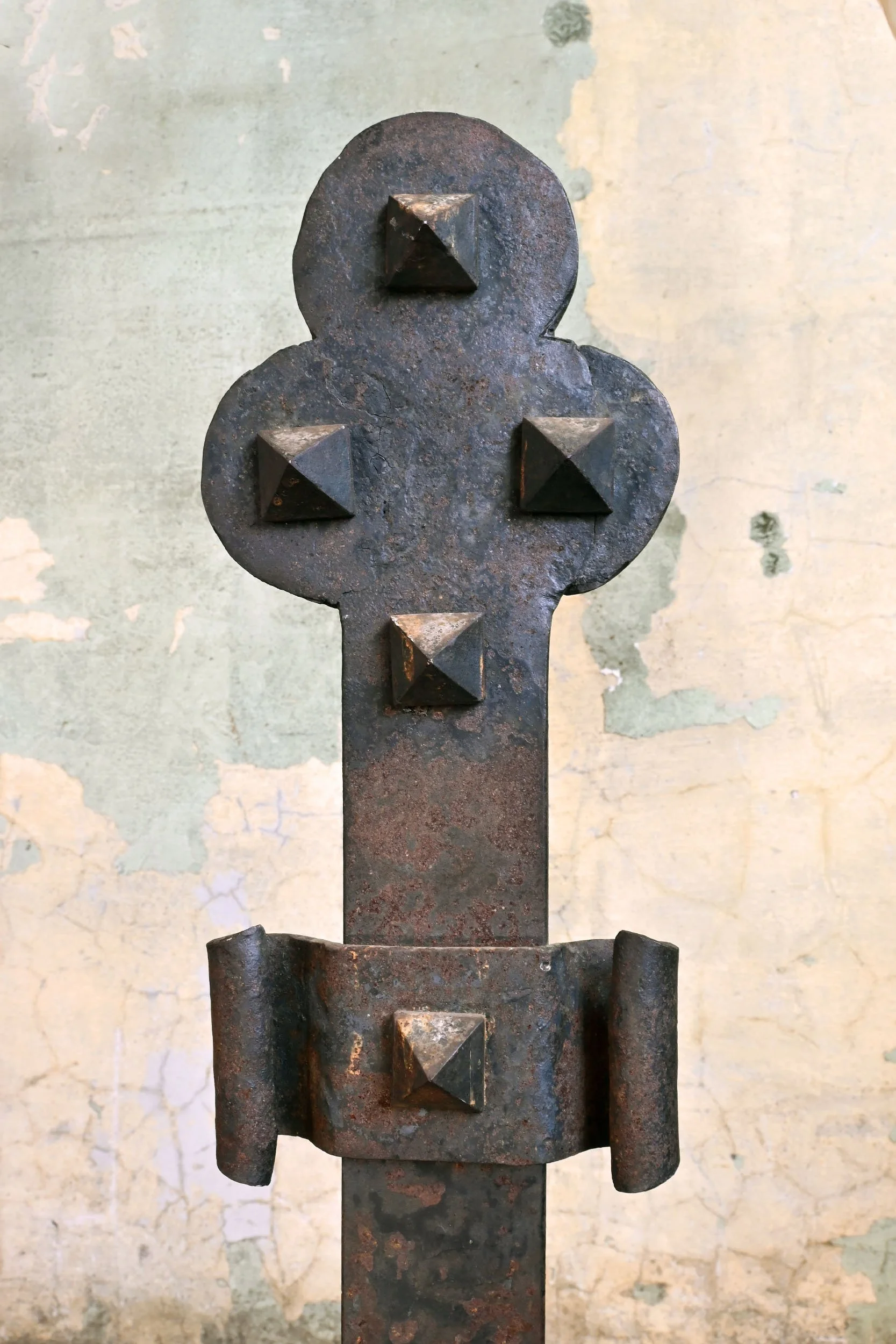 62340+large+unique+gothic+andirons+with+crossbar+1.jpg