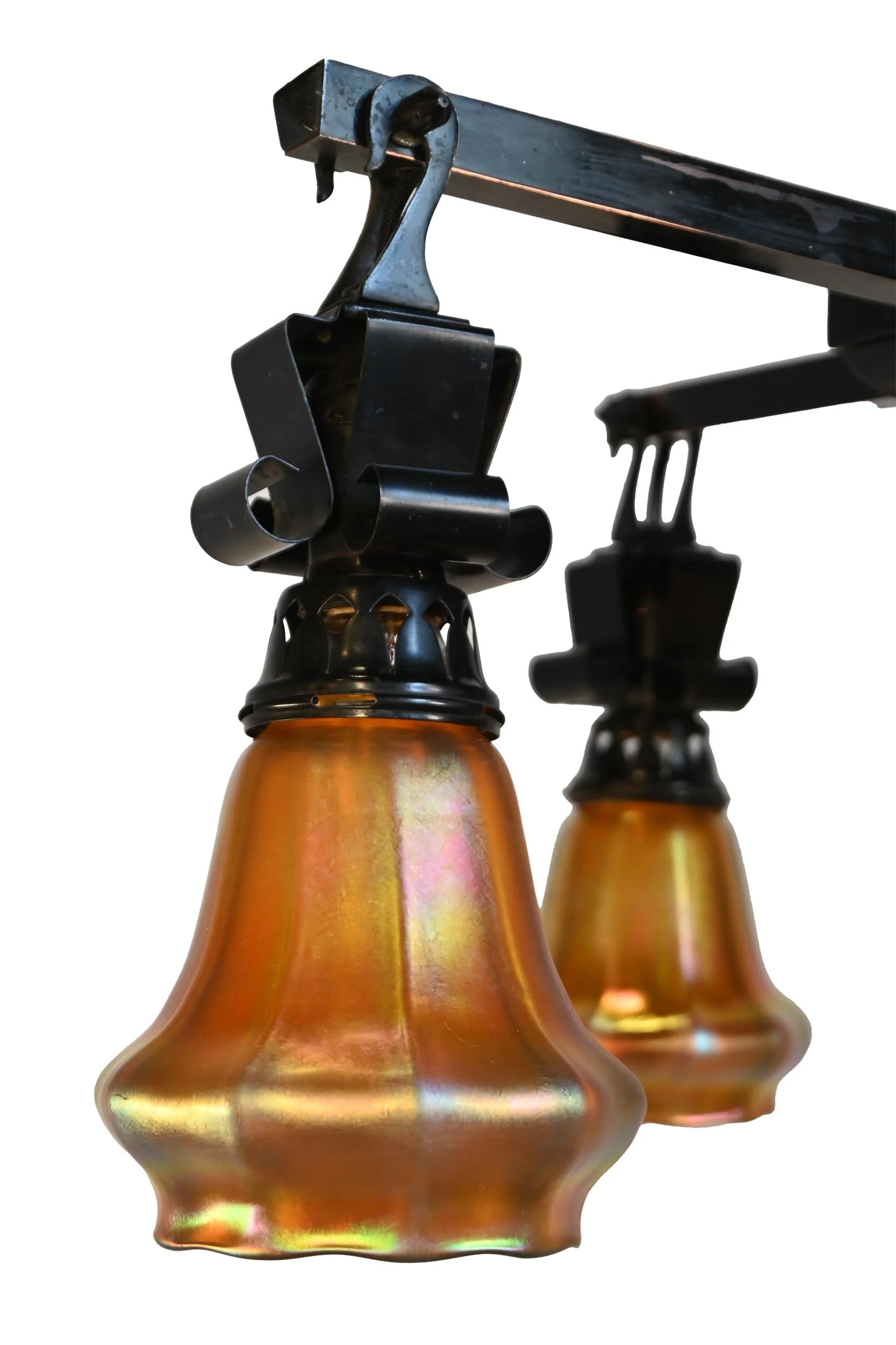 27900 tungstolier mission steuben aurene chandelier 1.jpg