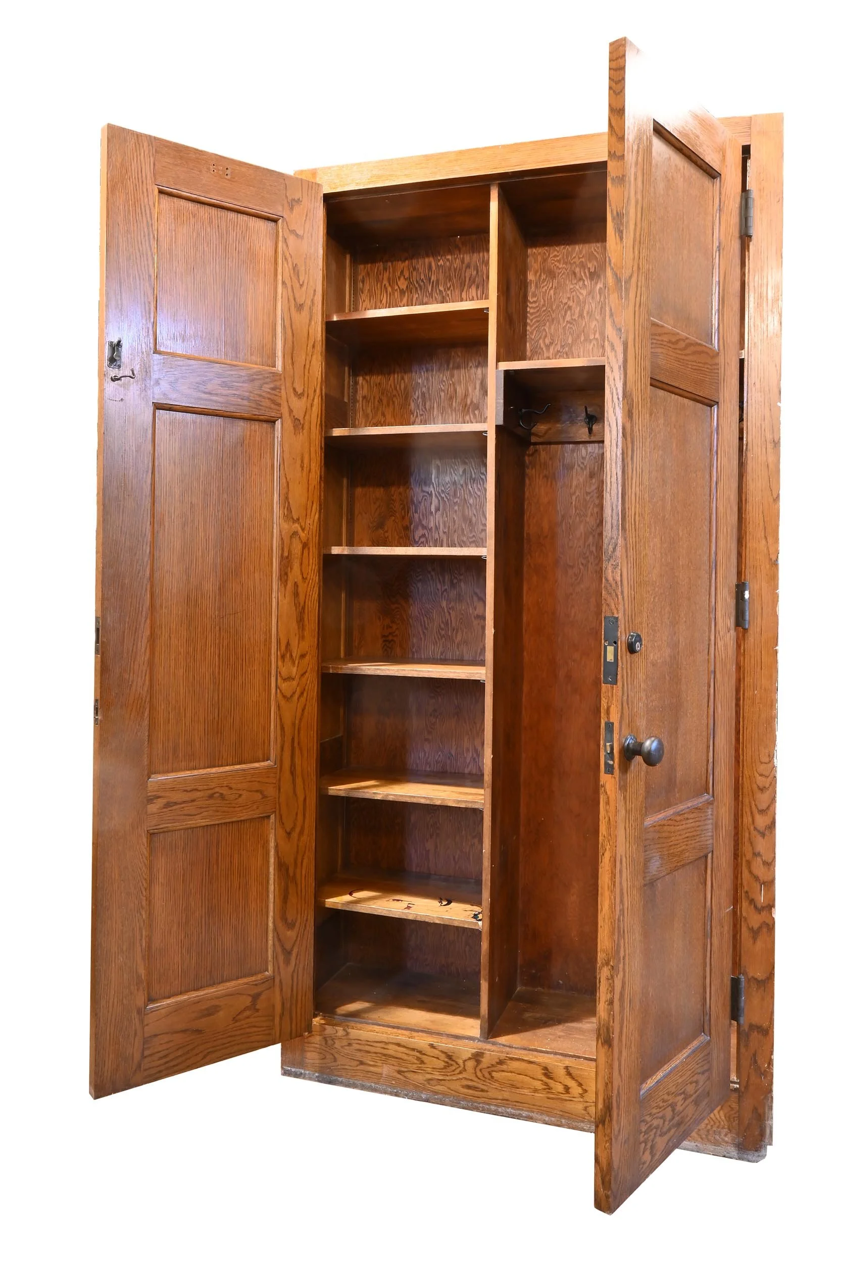 27007 oak double door locker 5.jpg