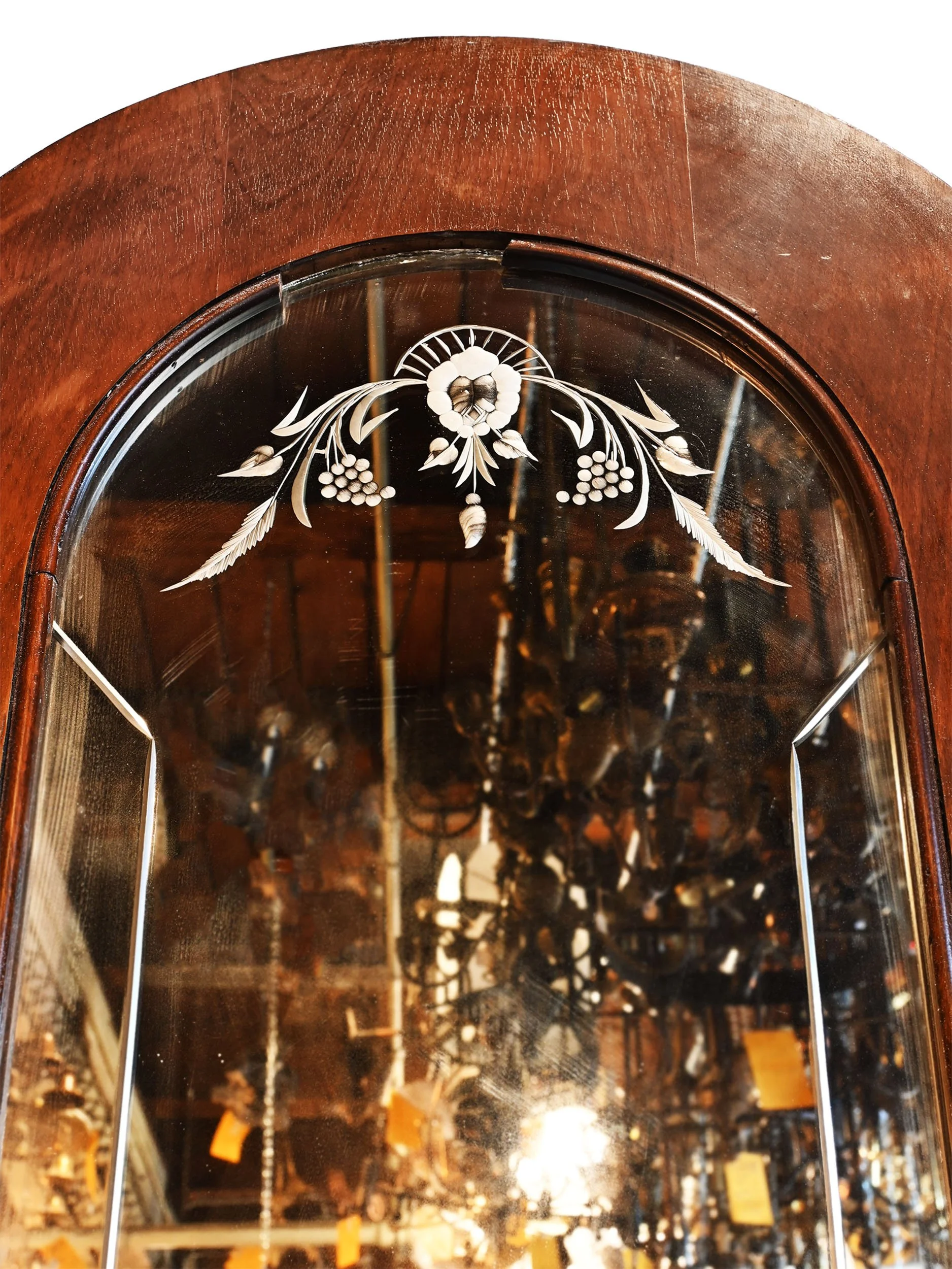 27247 small arched veneer door with etched mirror 3.jpg