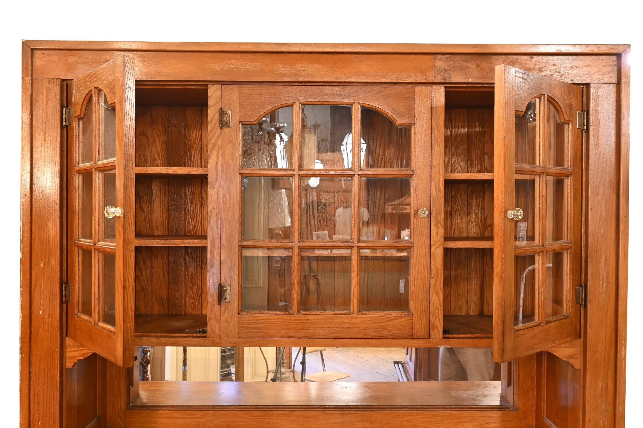 25675 oak medium builtin buffet 4.jpg