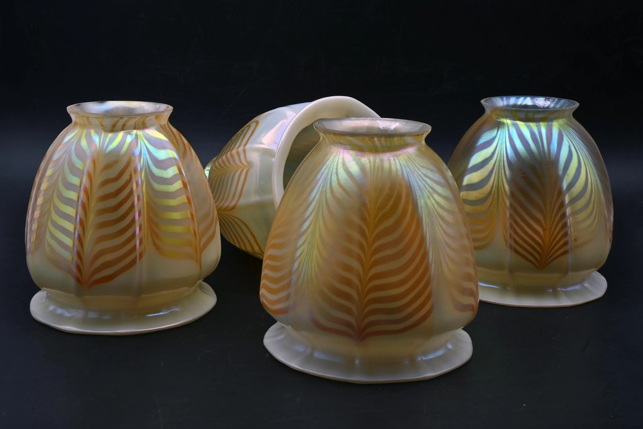 28028 steuben translucent white with gold pulled feather 4.jpg