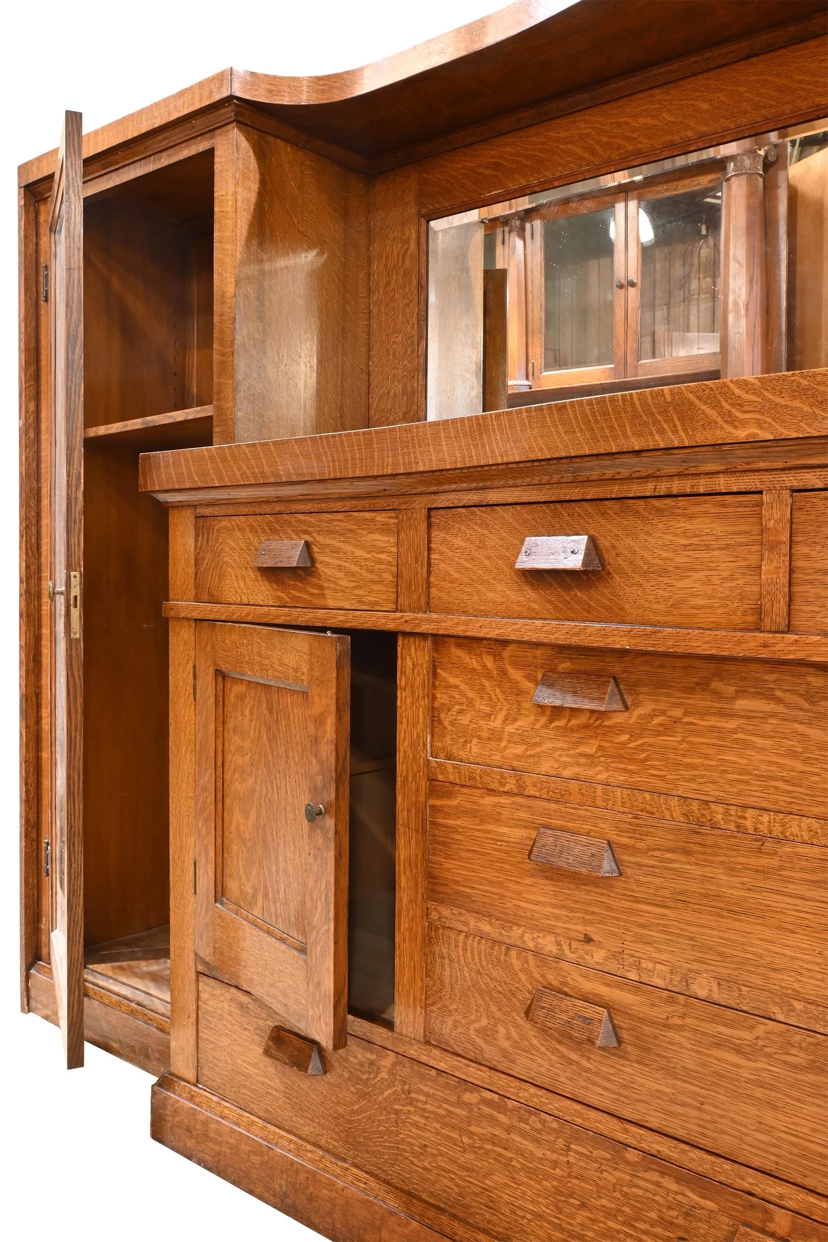 25897 tiger oak built in buffet with bookcases 3.jpg