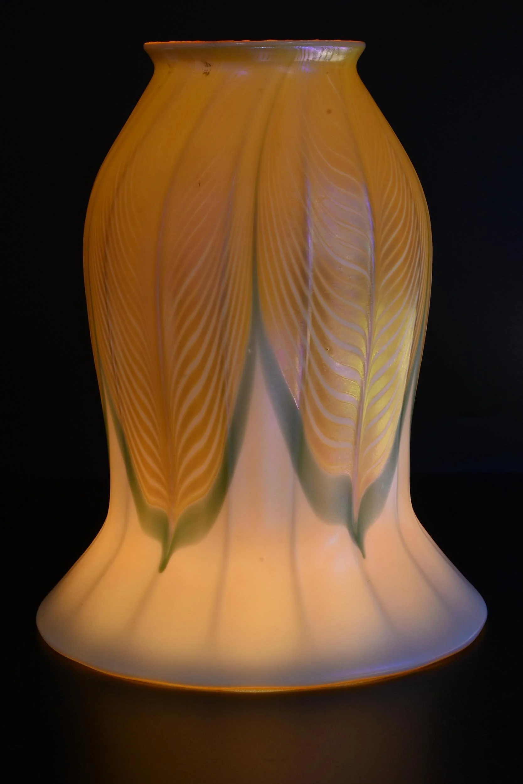 28026 steuben tall green gold pulled feather 2.jpg