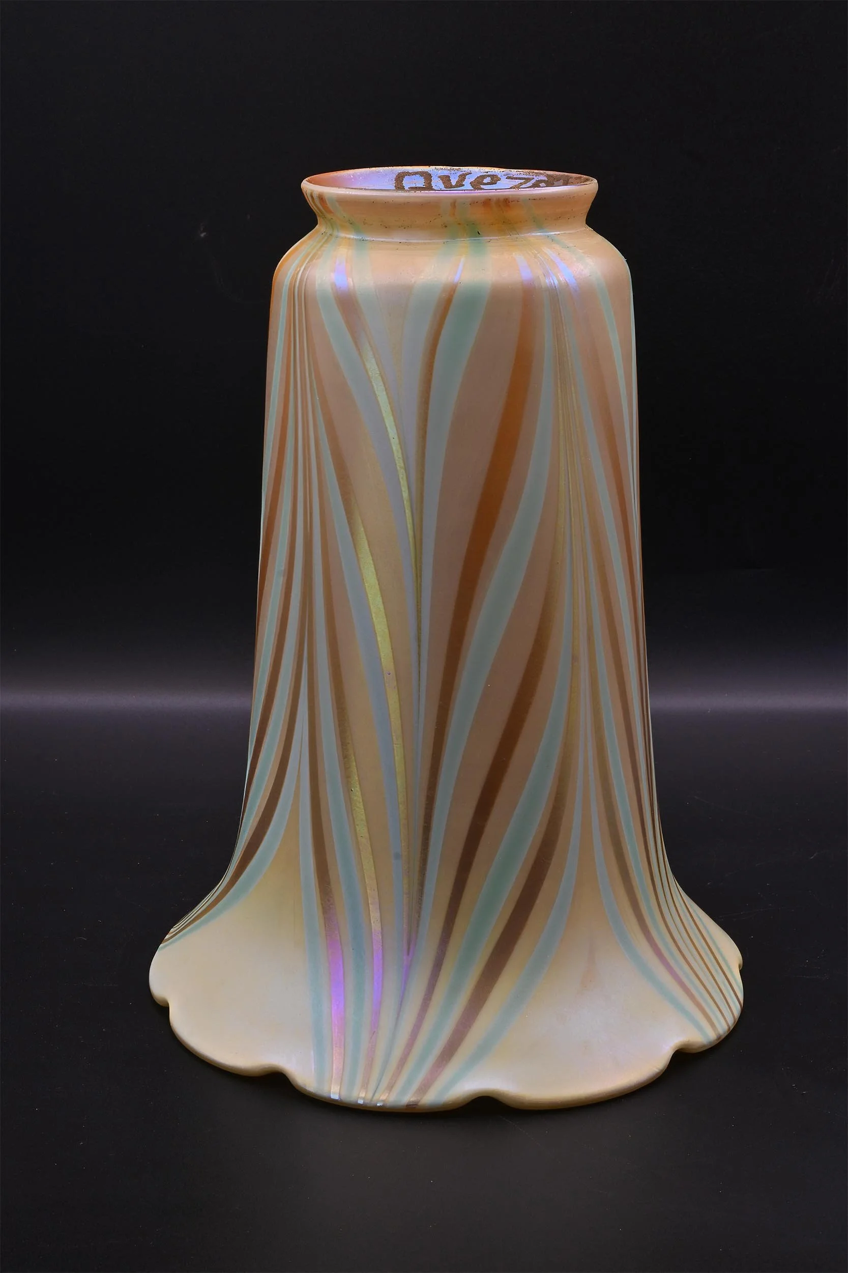 28031 quezal blugreen gold tall grapped ribbon 3.jpg