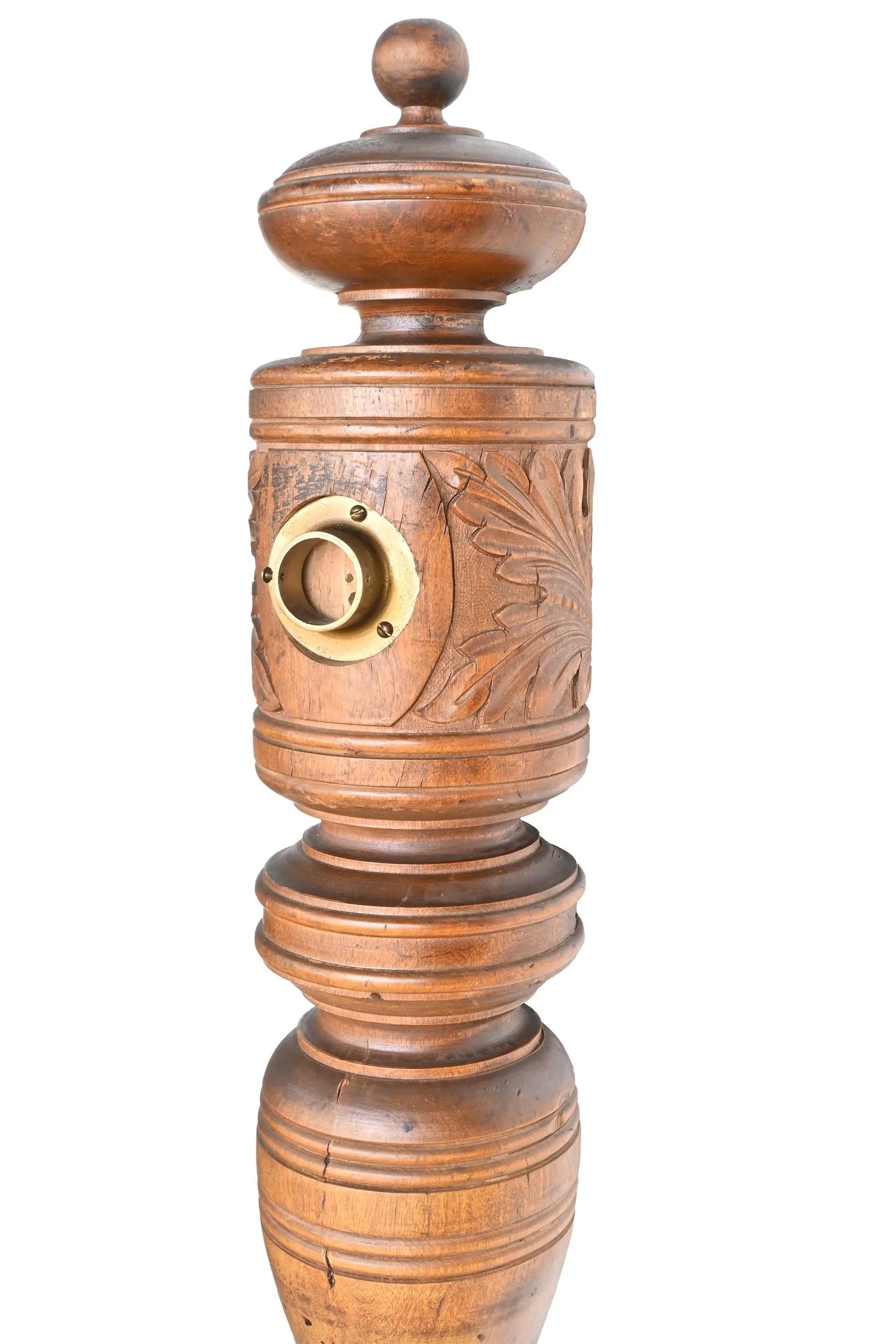 27688 carved round newel pair 5.jpg