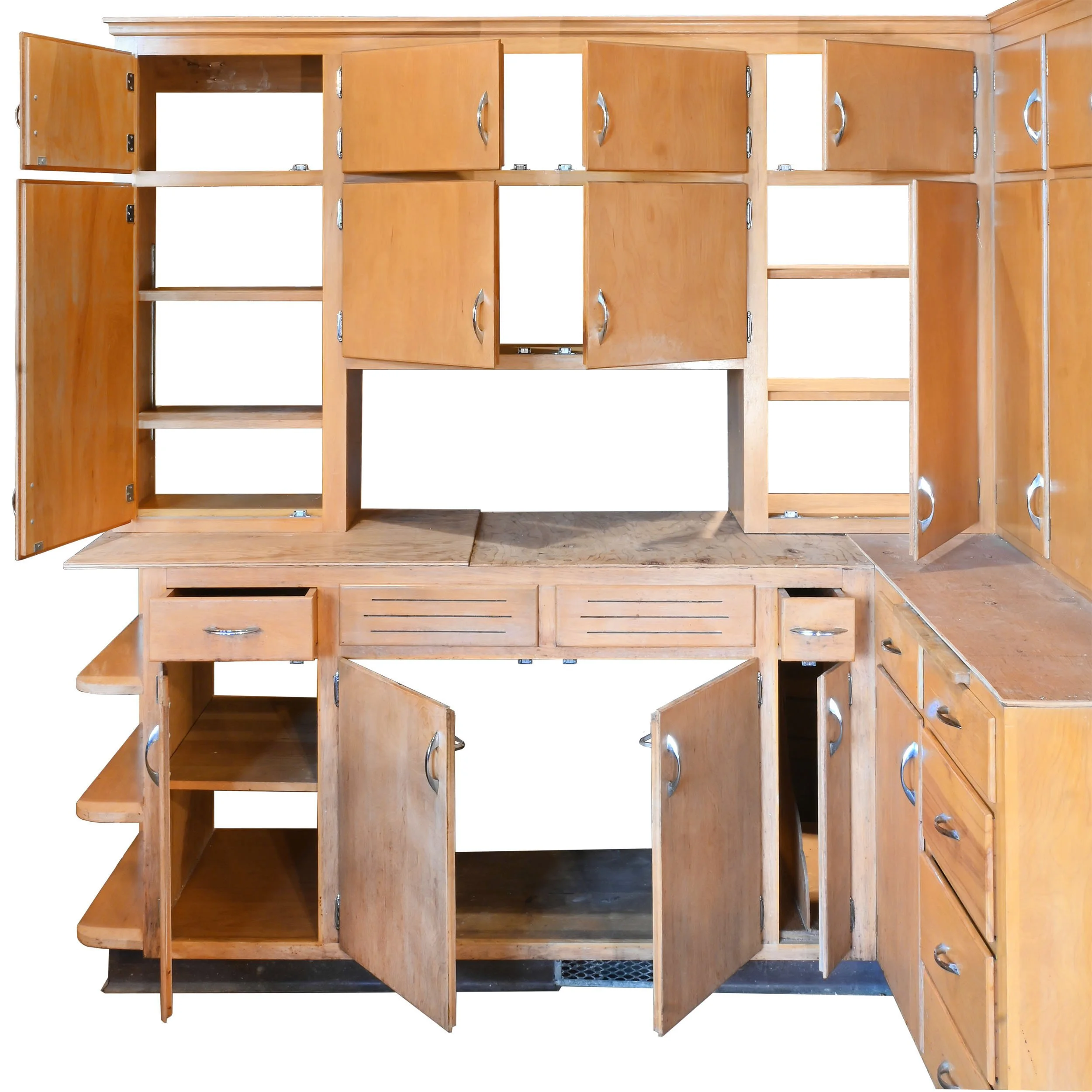 27712 maple MCM kitchen cabinet corner unit 4.jpg