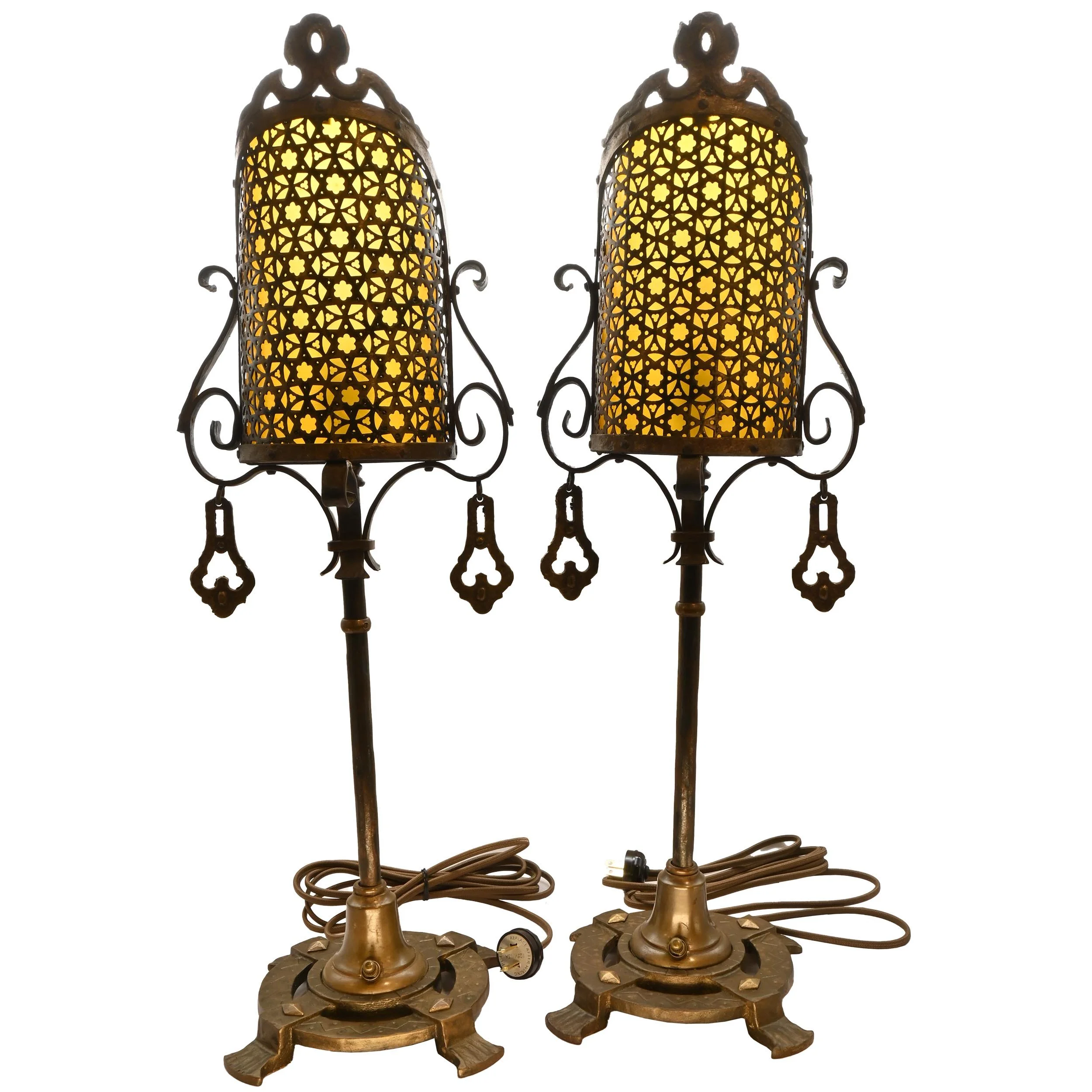 27400 mica mantel lamps oscar bach style 1.jpg