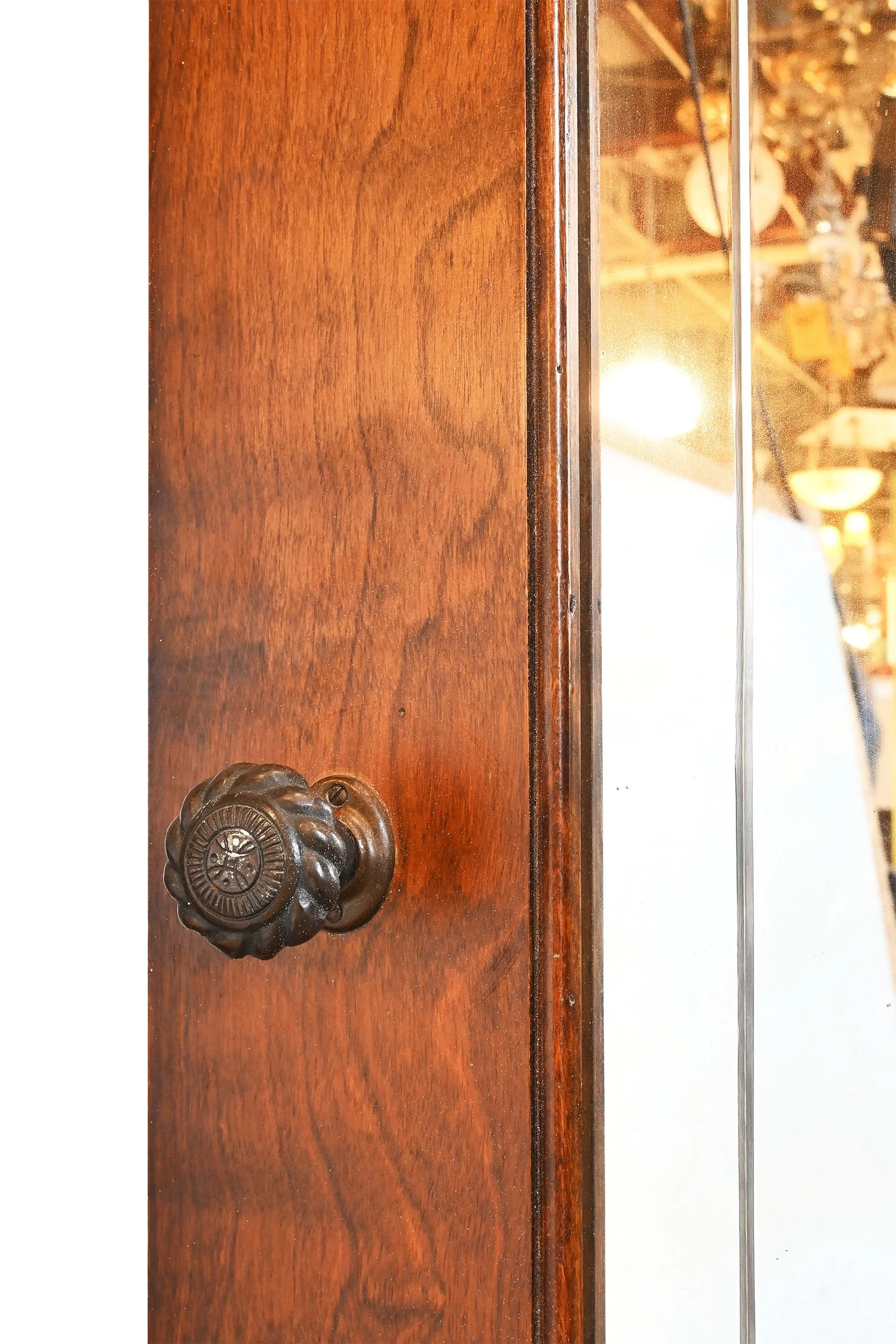 27247 small arched veneer door with etched mirror 2.jpg