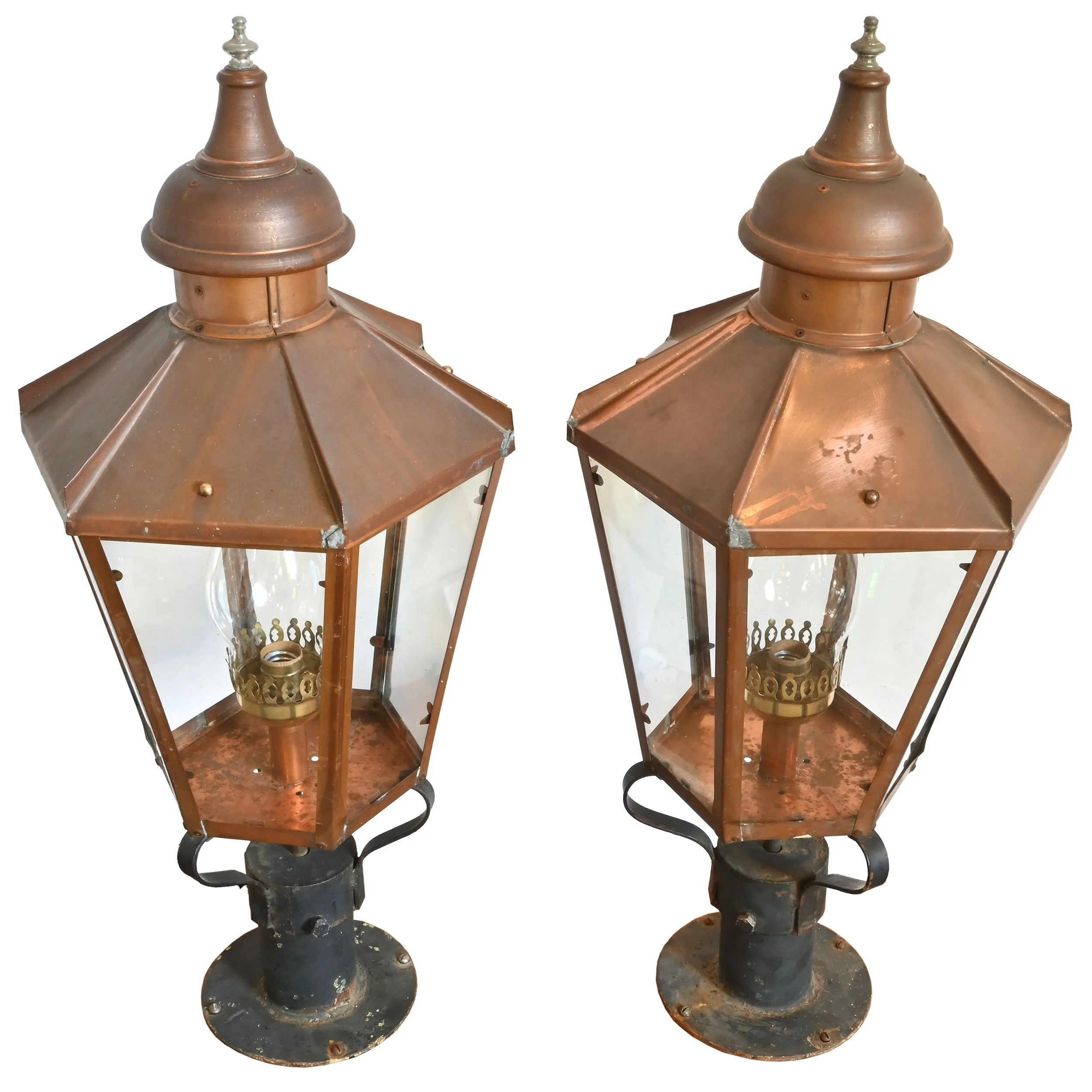 27670 pair of copper and iron stanchion post lights by kahalley 2.jpg