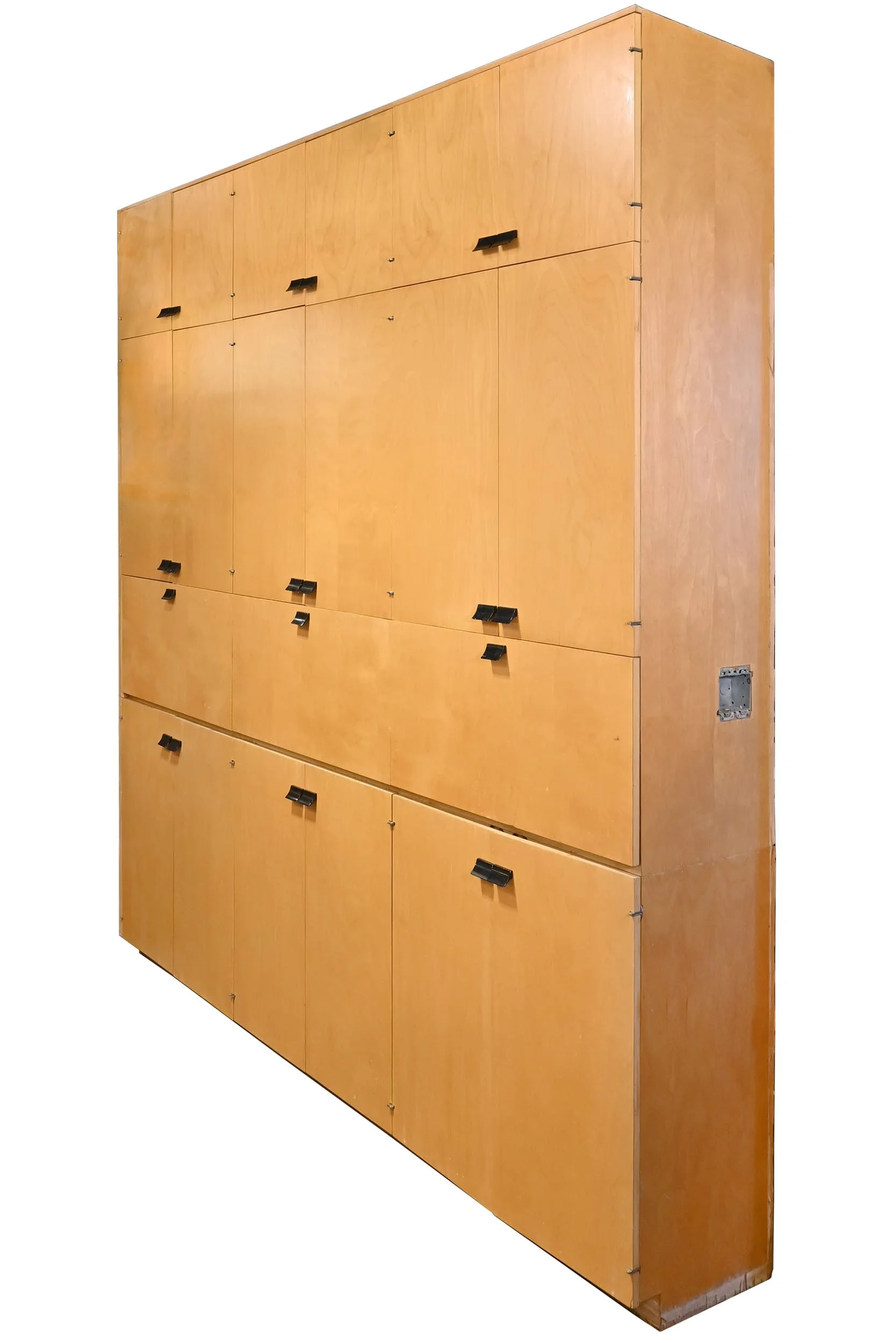 27979 mcm full room of kitchen cabinets 1.jpg