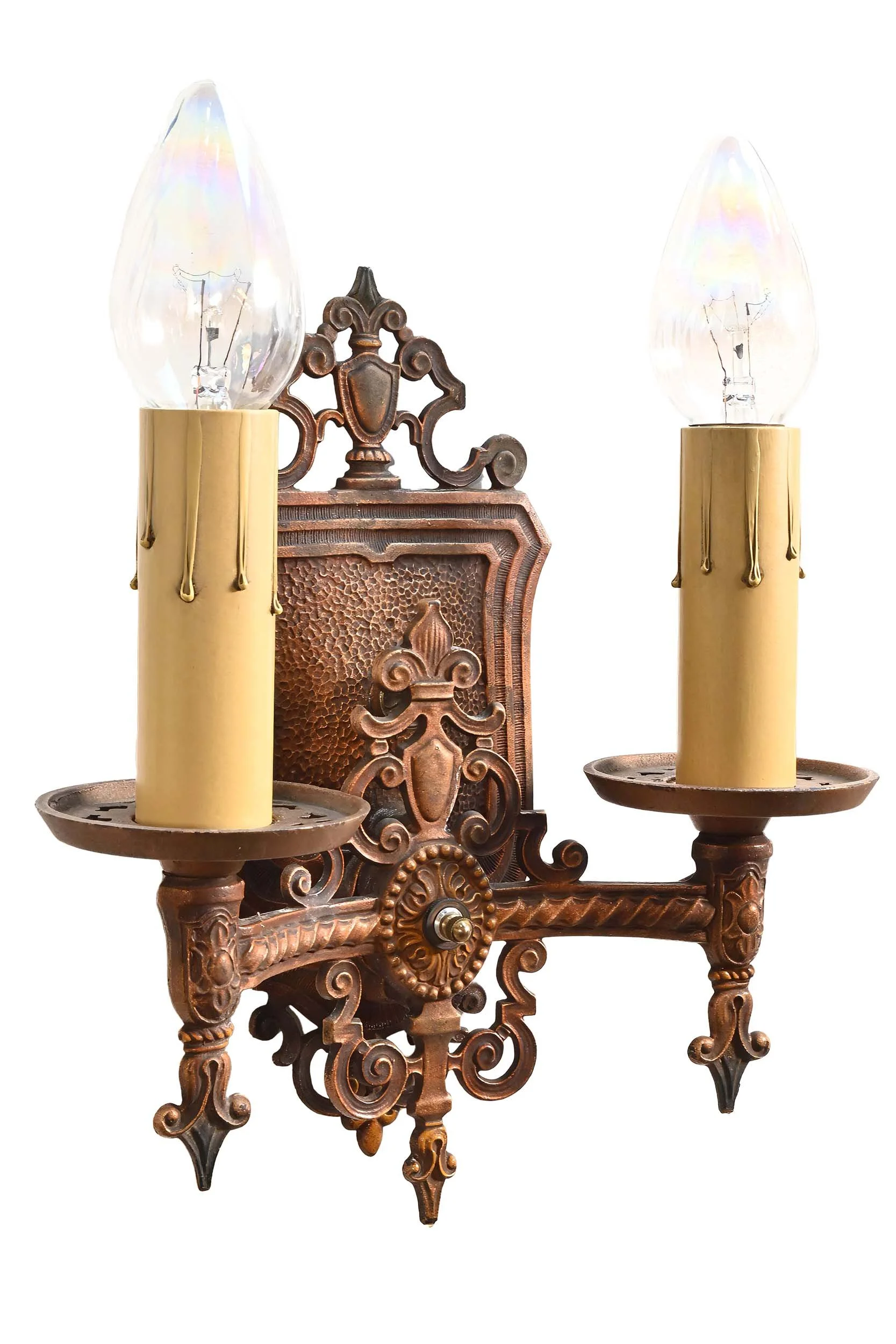 61260 markel tudor 2 candle 3.jpg