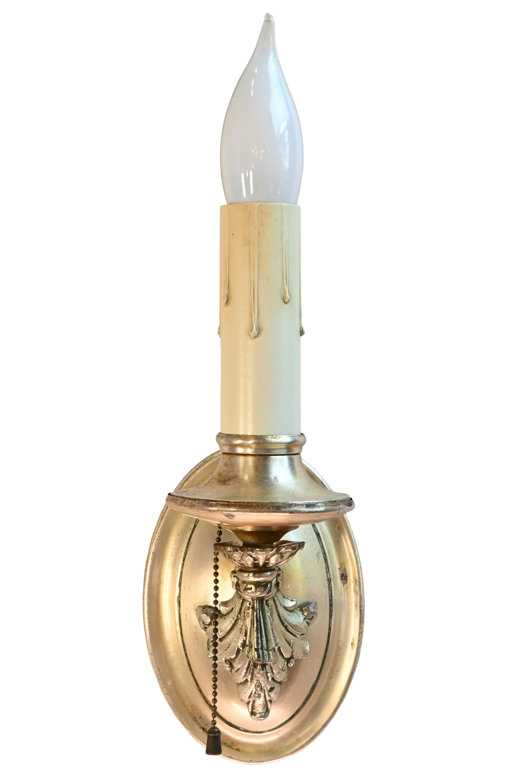 27770 silver acanthus leaf single candle pair 1.jpg