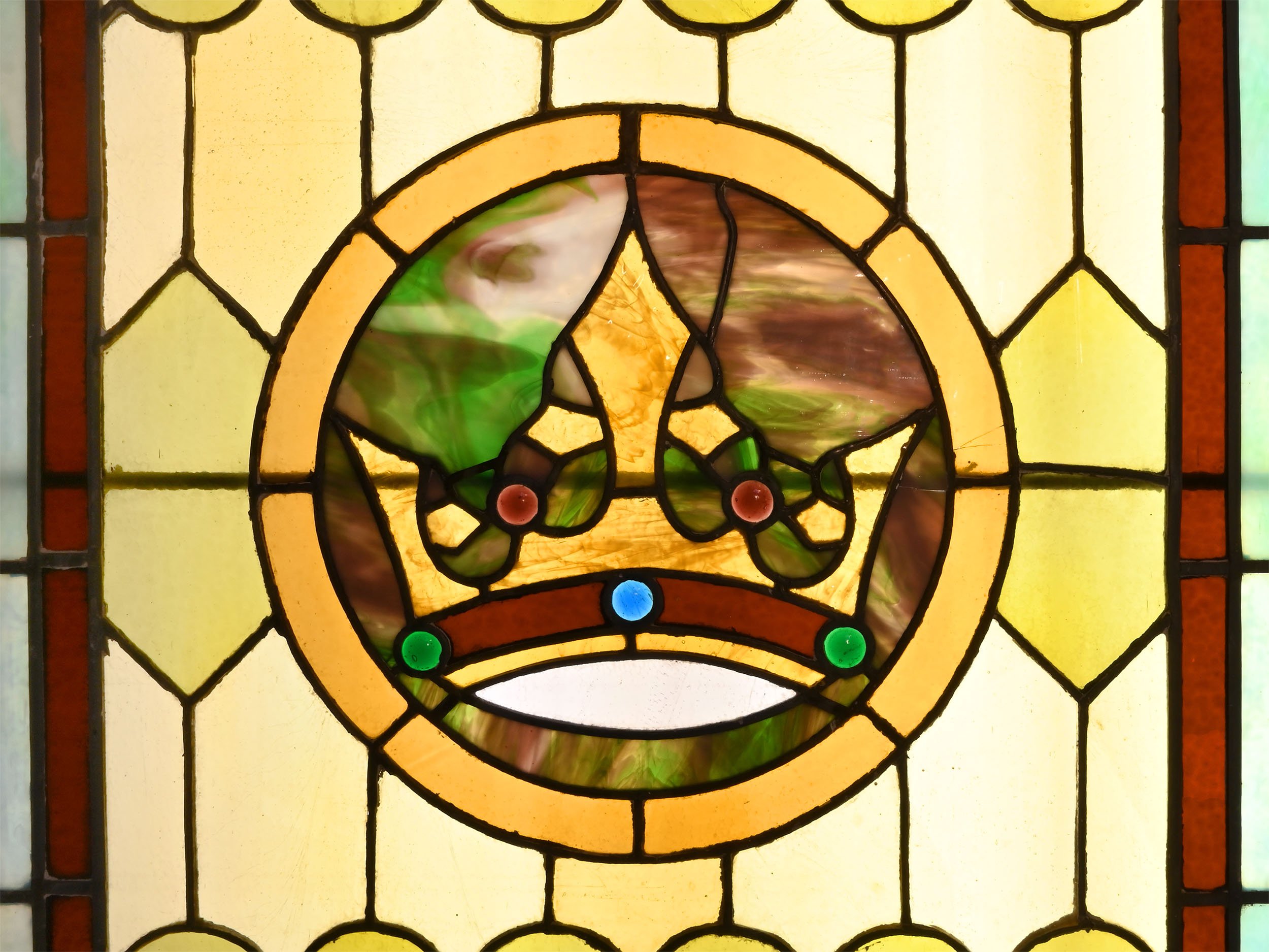 27228 stained glass window with crown 4.jpg