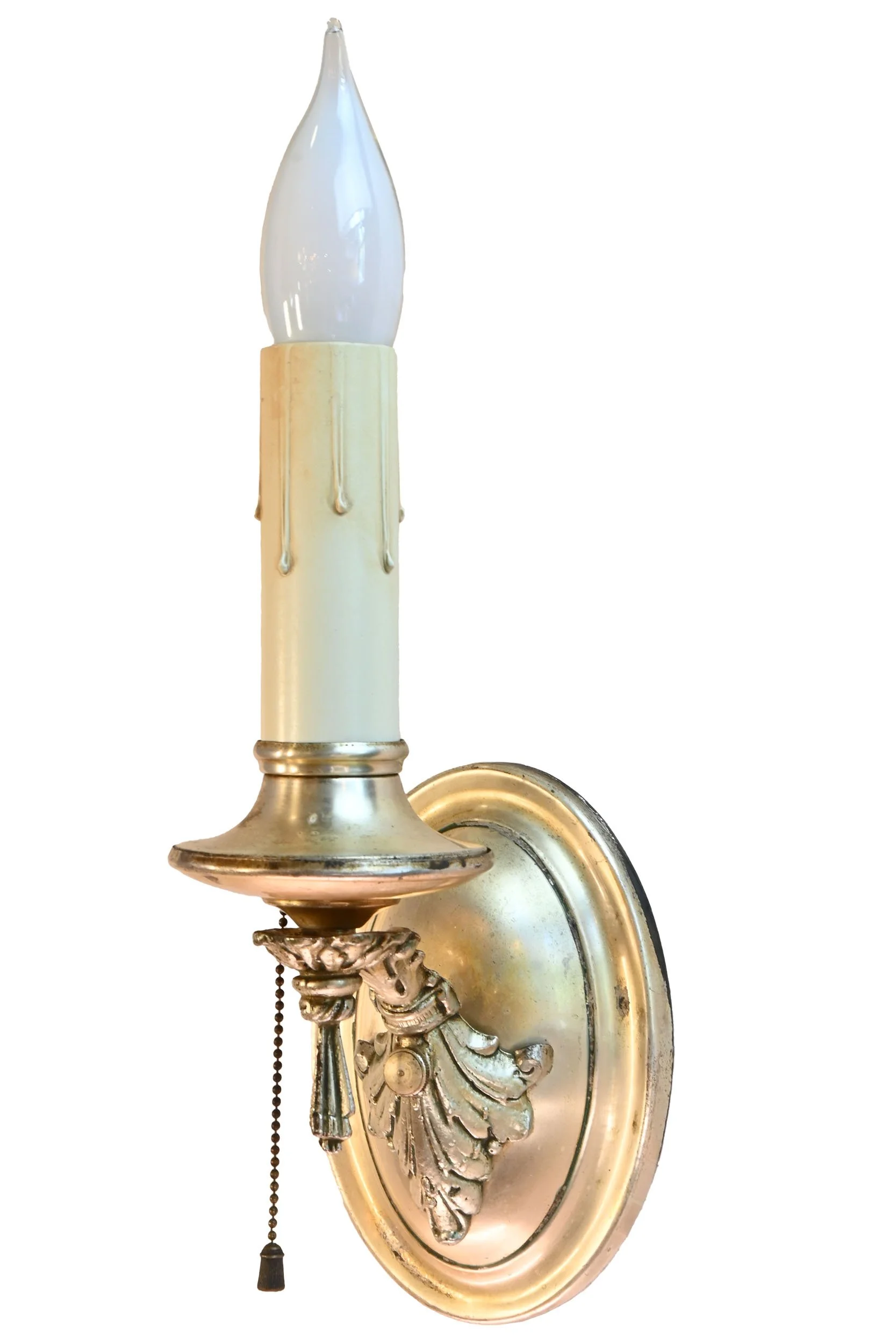27770 silver acanthus leaf single candle pair 2.jpg