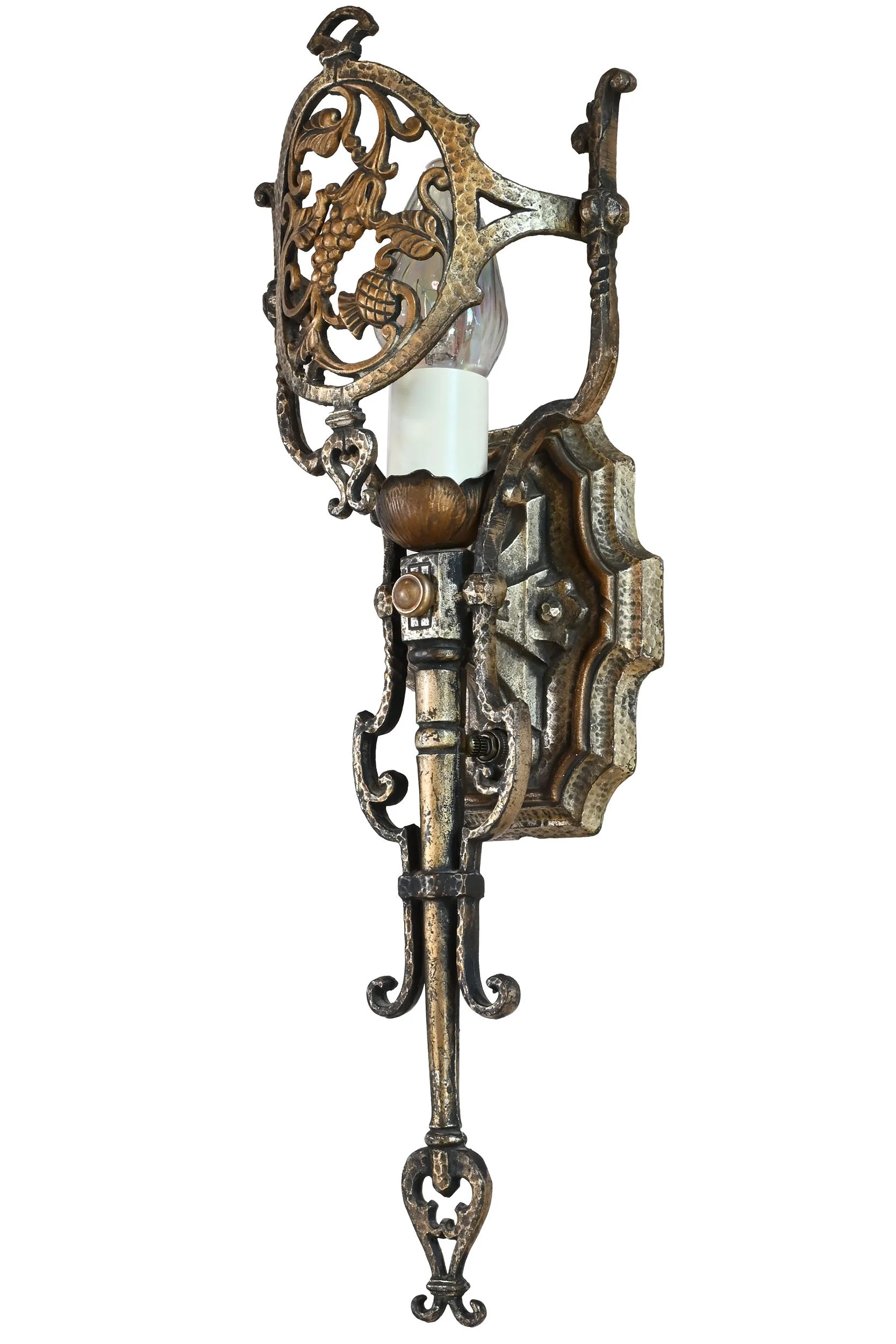 27793 lincoln mfg hammered brass sconce with grape design 2.jpg