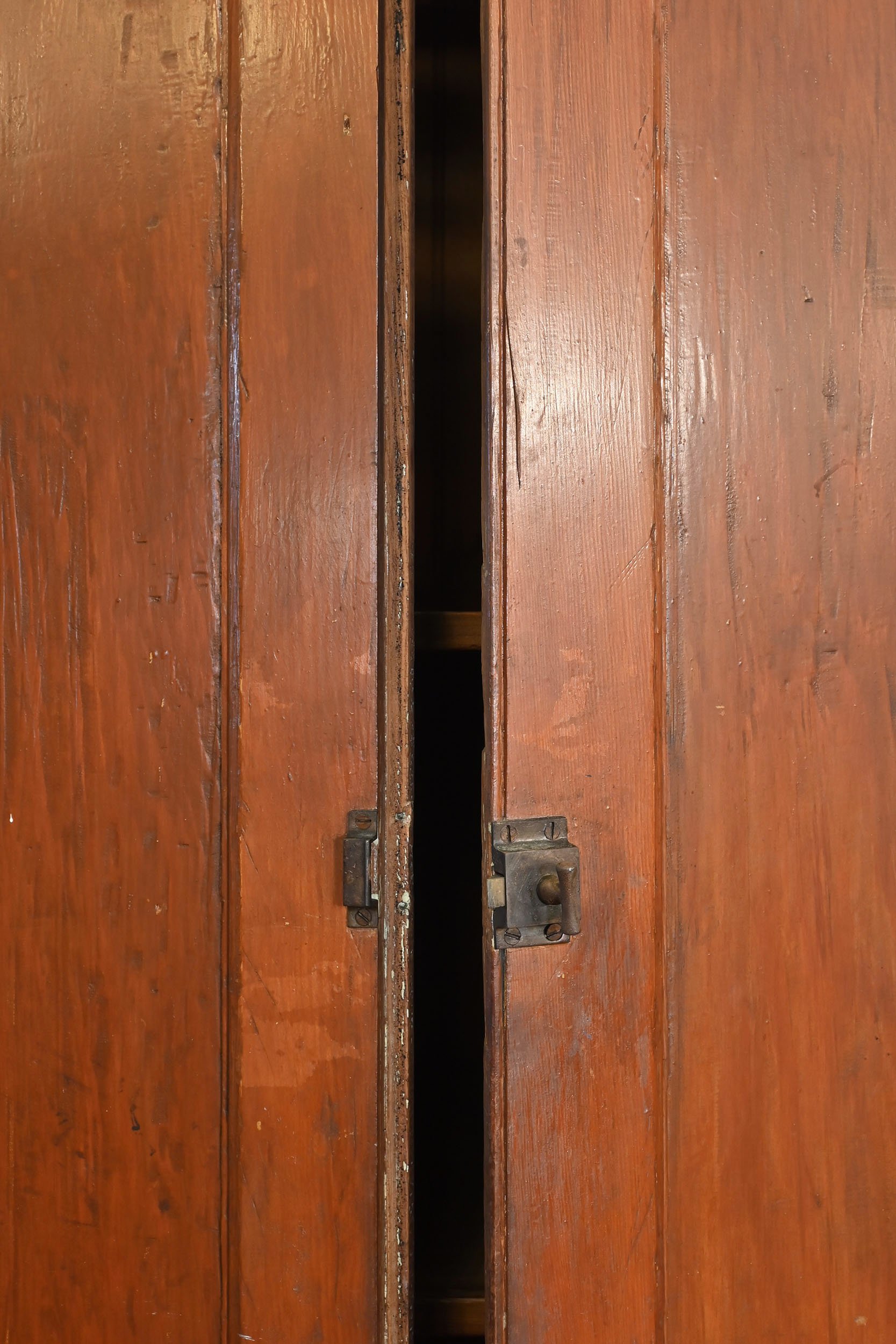 27950 built in doug fir two door three drawer linen cabinet 3.jpg