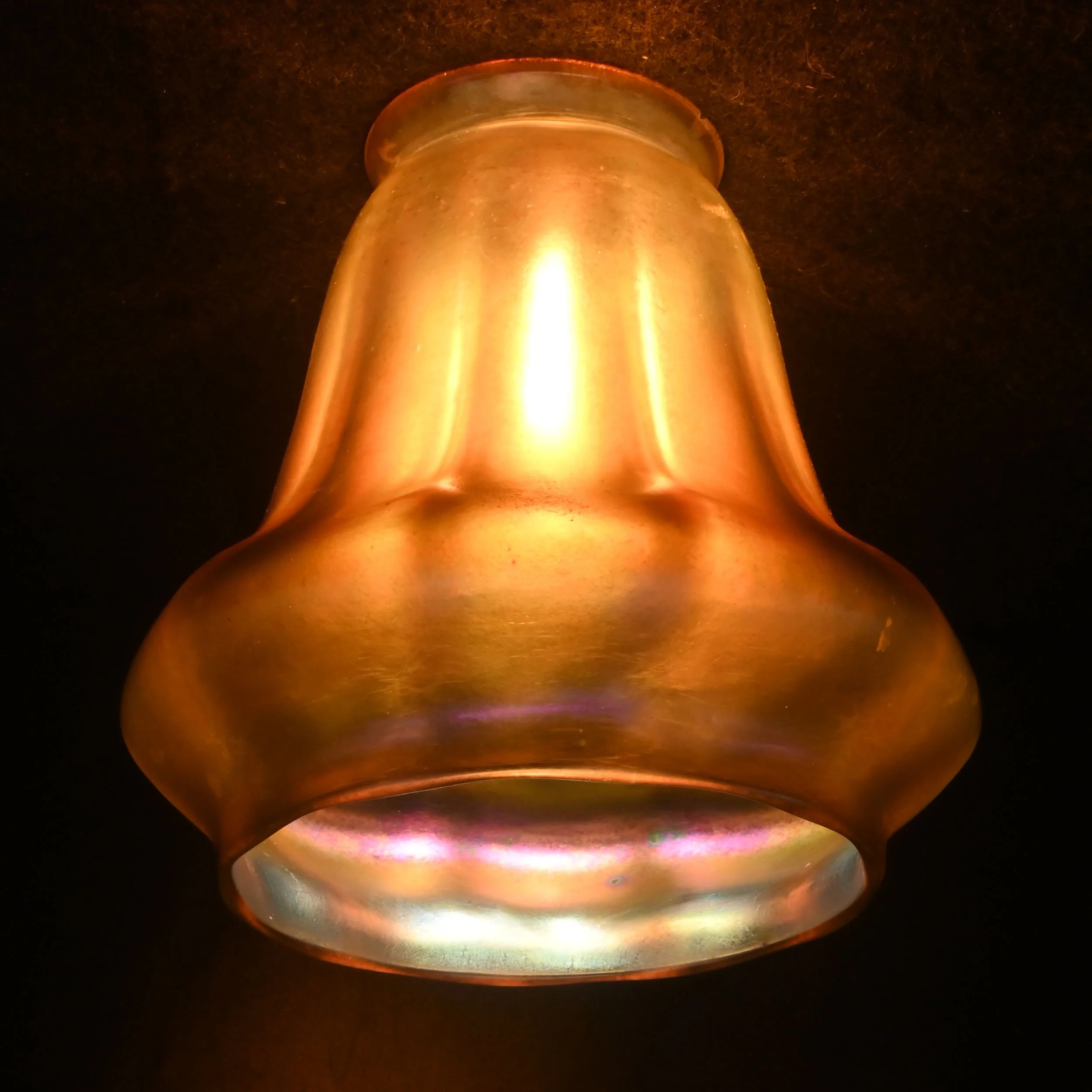 25667 aurene steuben bell shade 3.jpg