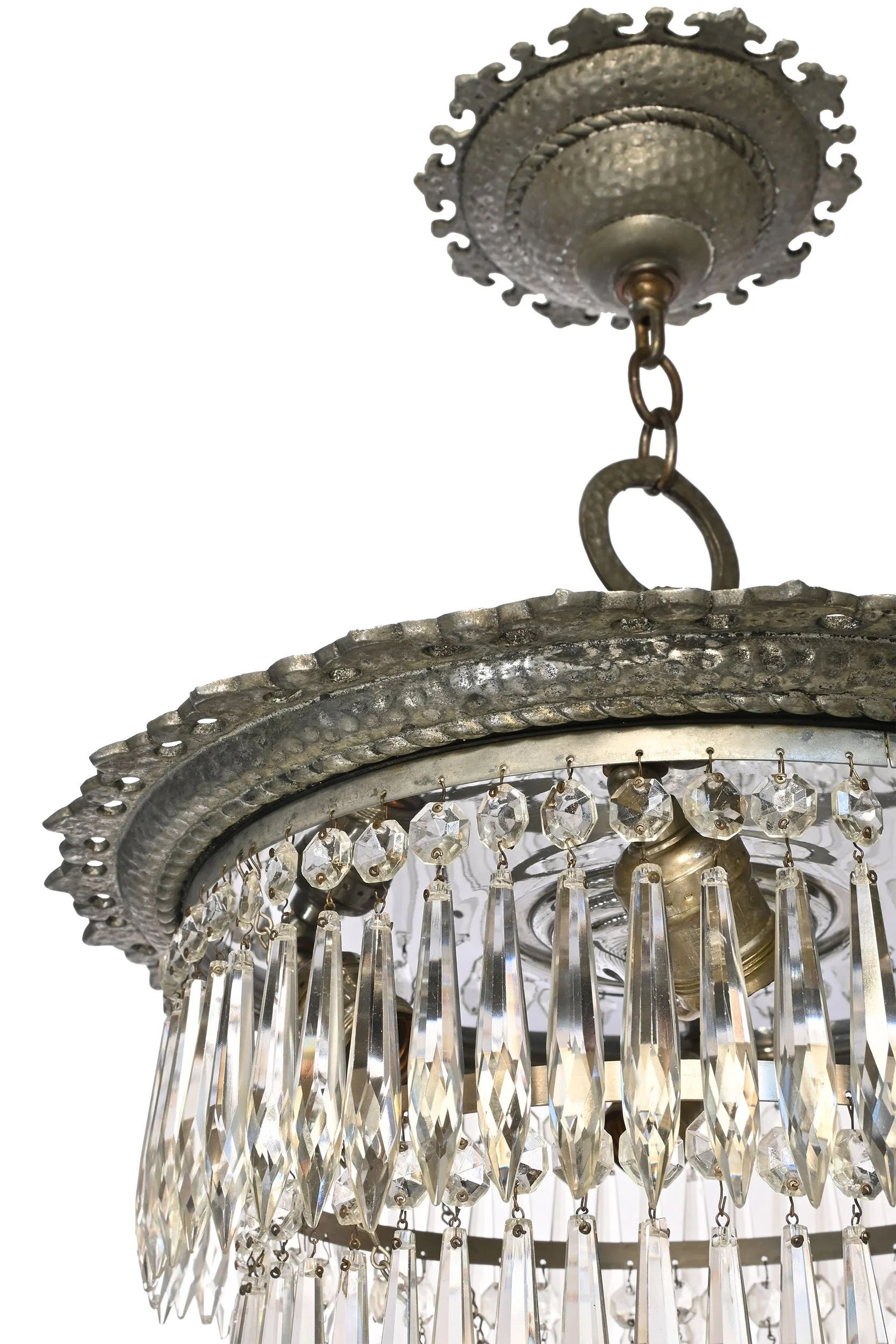 27901 cast aluminum tudor wedding cake crystal chandelier 3.jpg
