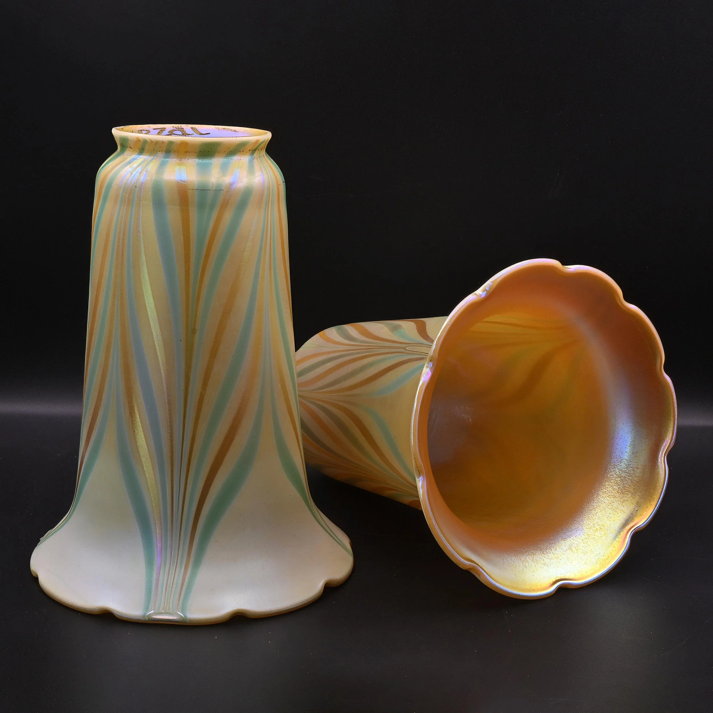 28031 quezal blugreen gold tall grapped ribbon 2.jpg