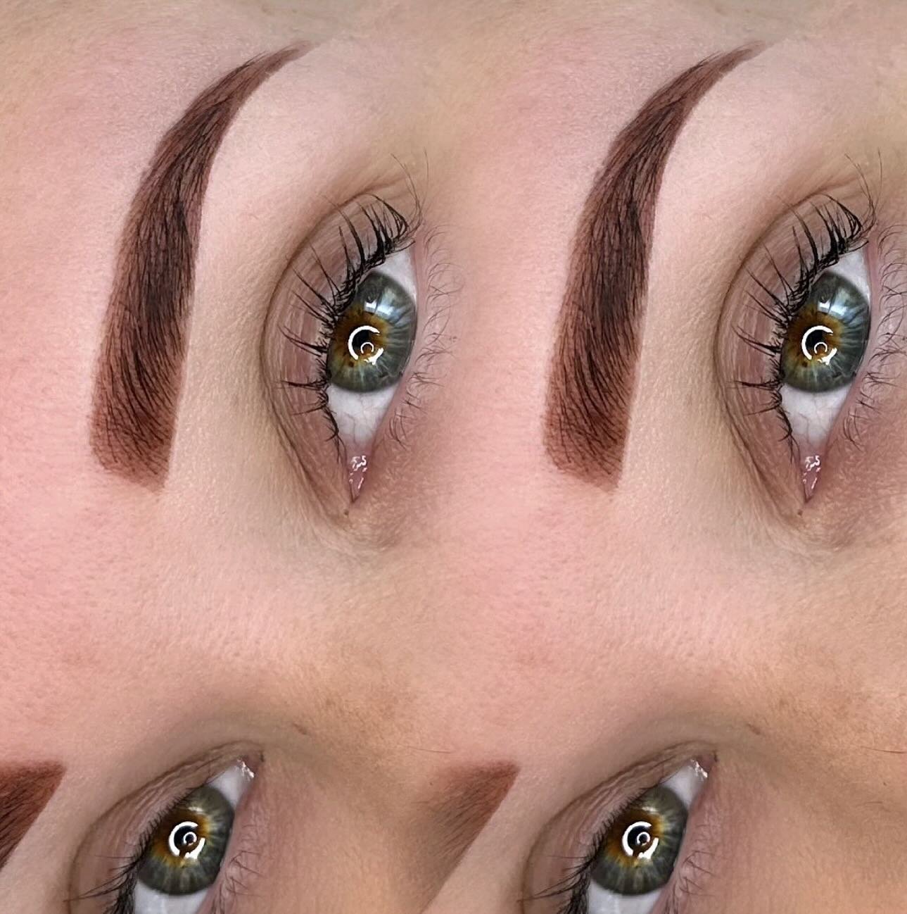 These brows 🥰 I&rsquo;m obsessed 
Who else loves perfect brows 24/7 ??

What is your fav look ? 
✨Feather 
✨Ombr&eacute; 
✨Combination 
✨Powder