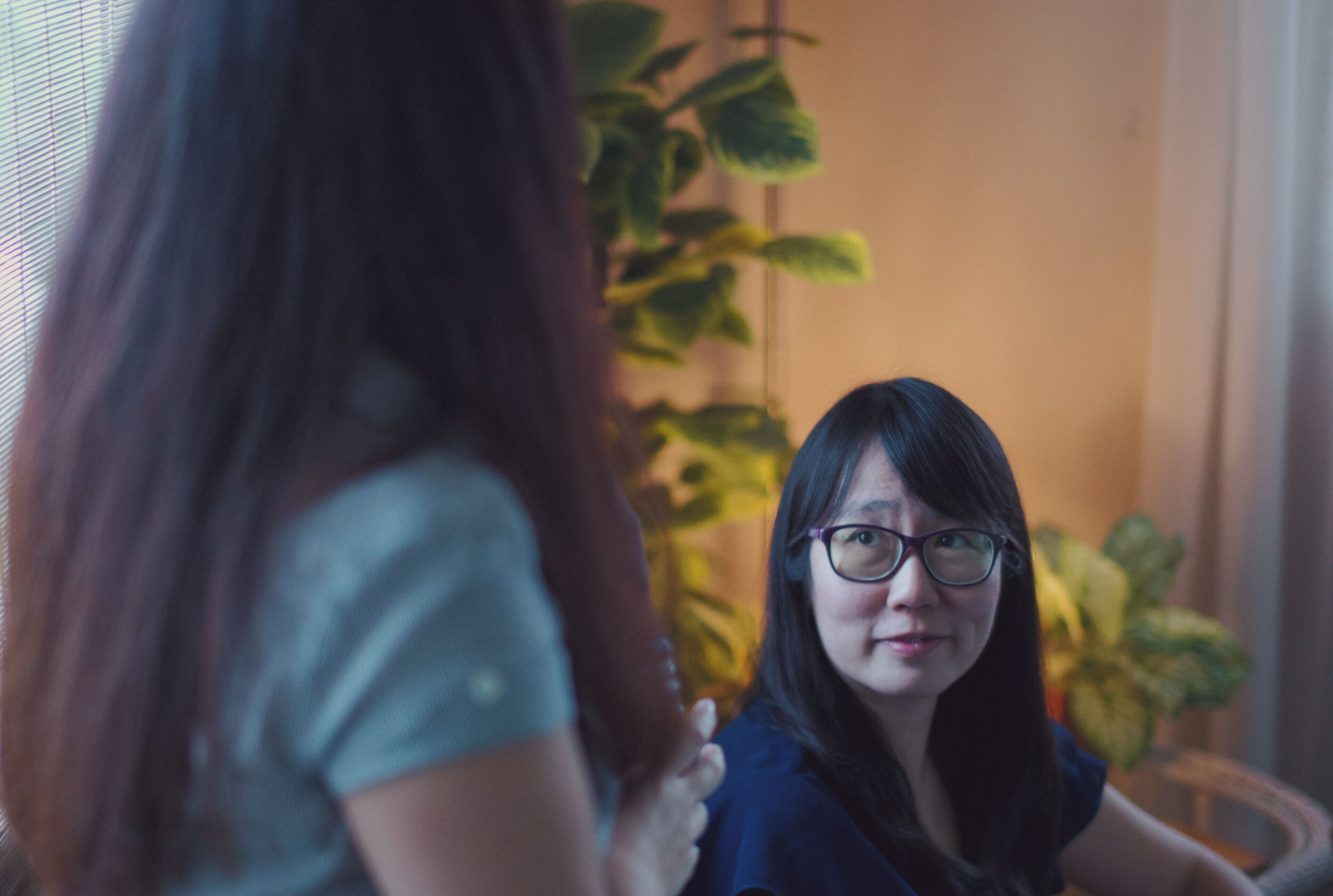 Oi and Sarah Talking.jpg