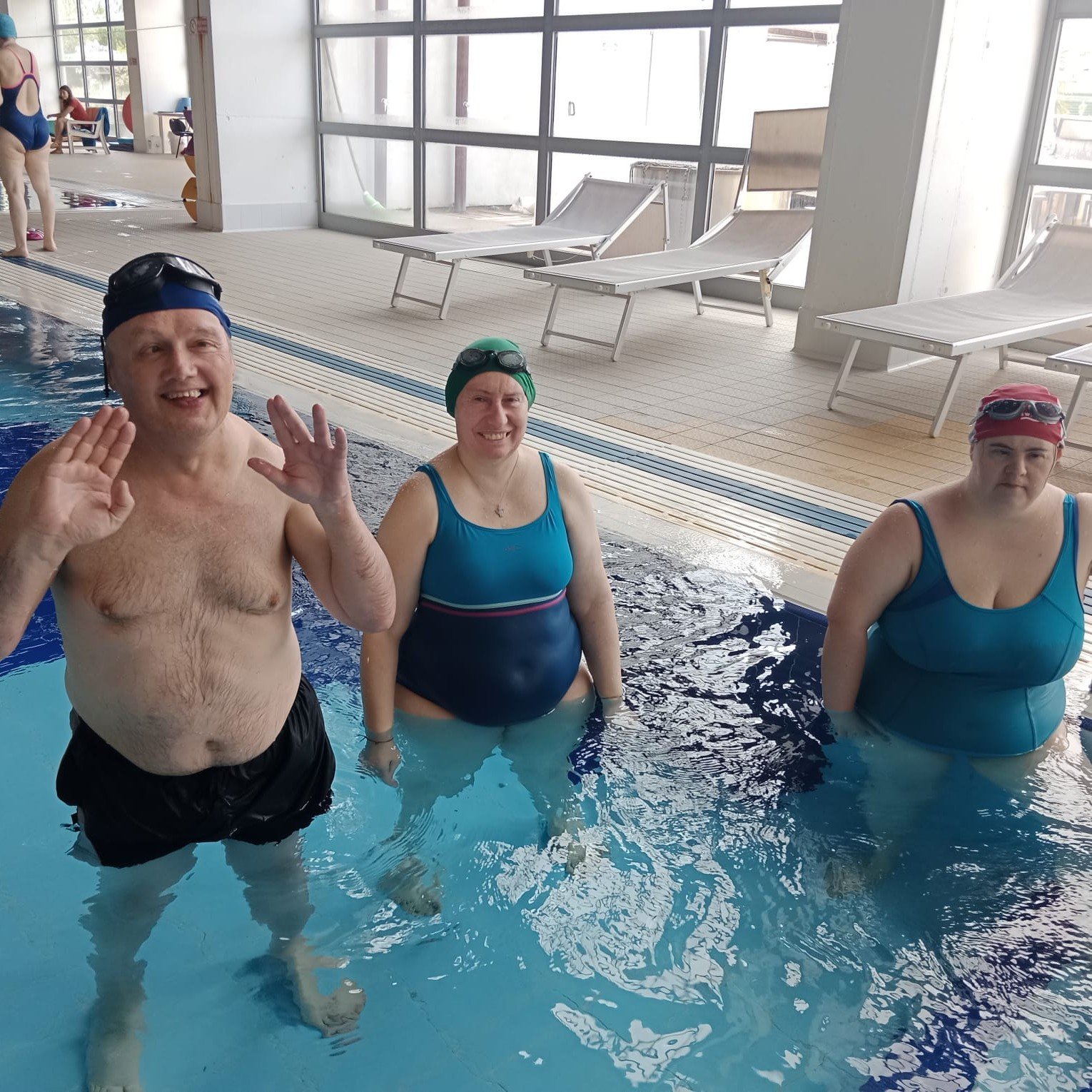 Prosegue con successo ed entusiasmo il corso di nuoto all'Aquarius Wellness Center di Magnano, un saluto dal gruppo del mercoled&igrave;! 😉 🏊&zwj;♀️
.
.
#fondazionevalentinopontello #disabilit&agrave; #centrodiurno #centroresidenziale #corsodinuoto