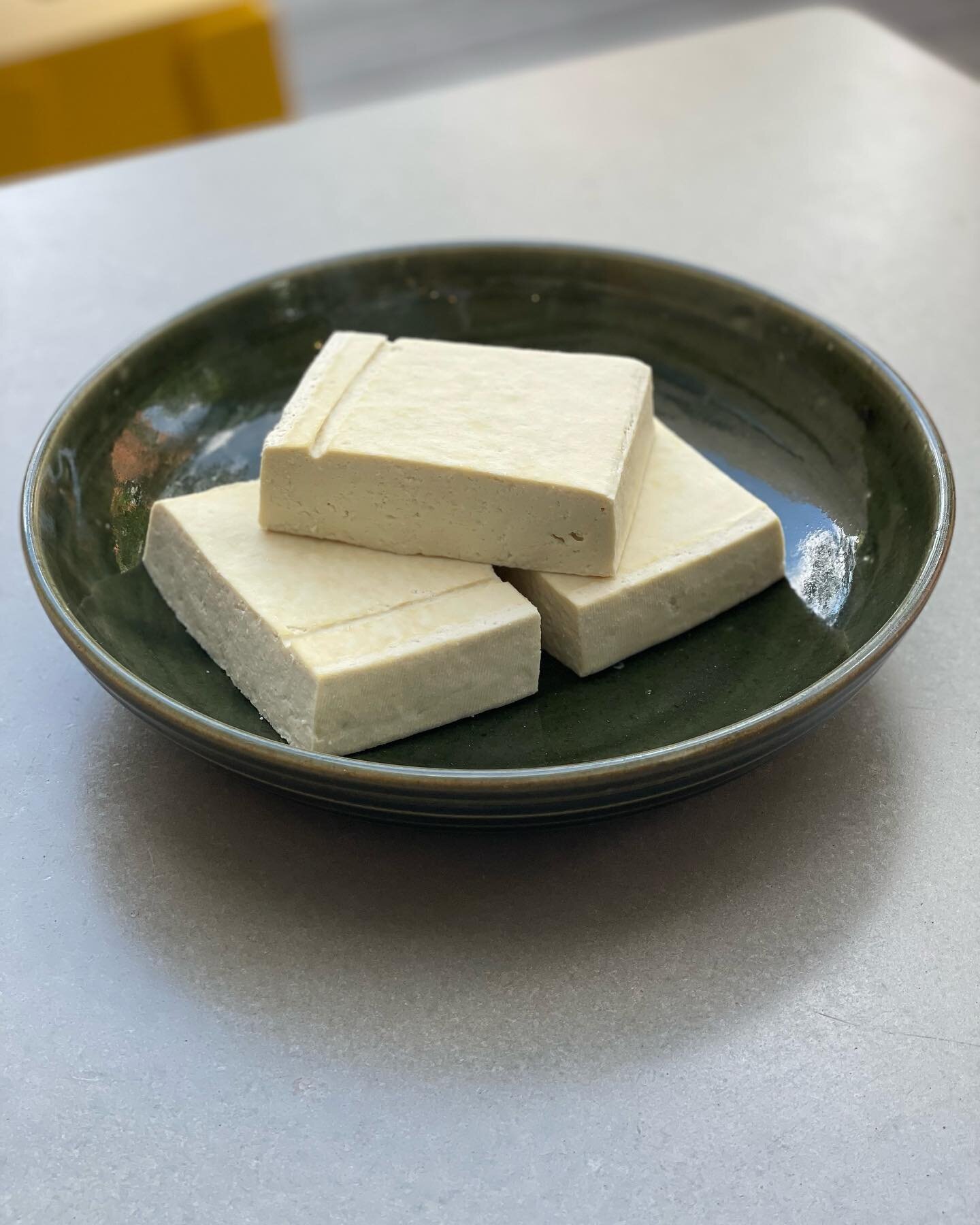 We are obsessed with @ducngatofu. Their tofu is hand made with local ingredients. No GMO. No preservatives. 100% deliciousness. 

We love it with our Crisp Umami. Perfect for a meat free Monday! 💚