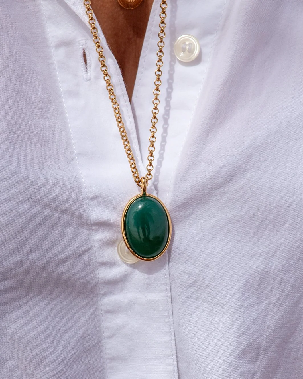 Collier pendentif femme agate verte dorée inspiration égyptienne grand modèle – Syracuse Paris