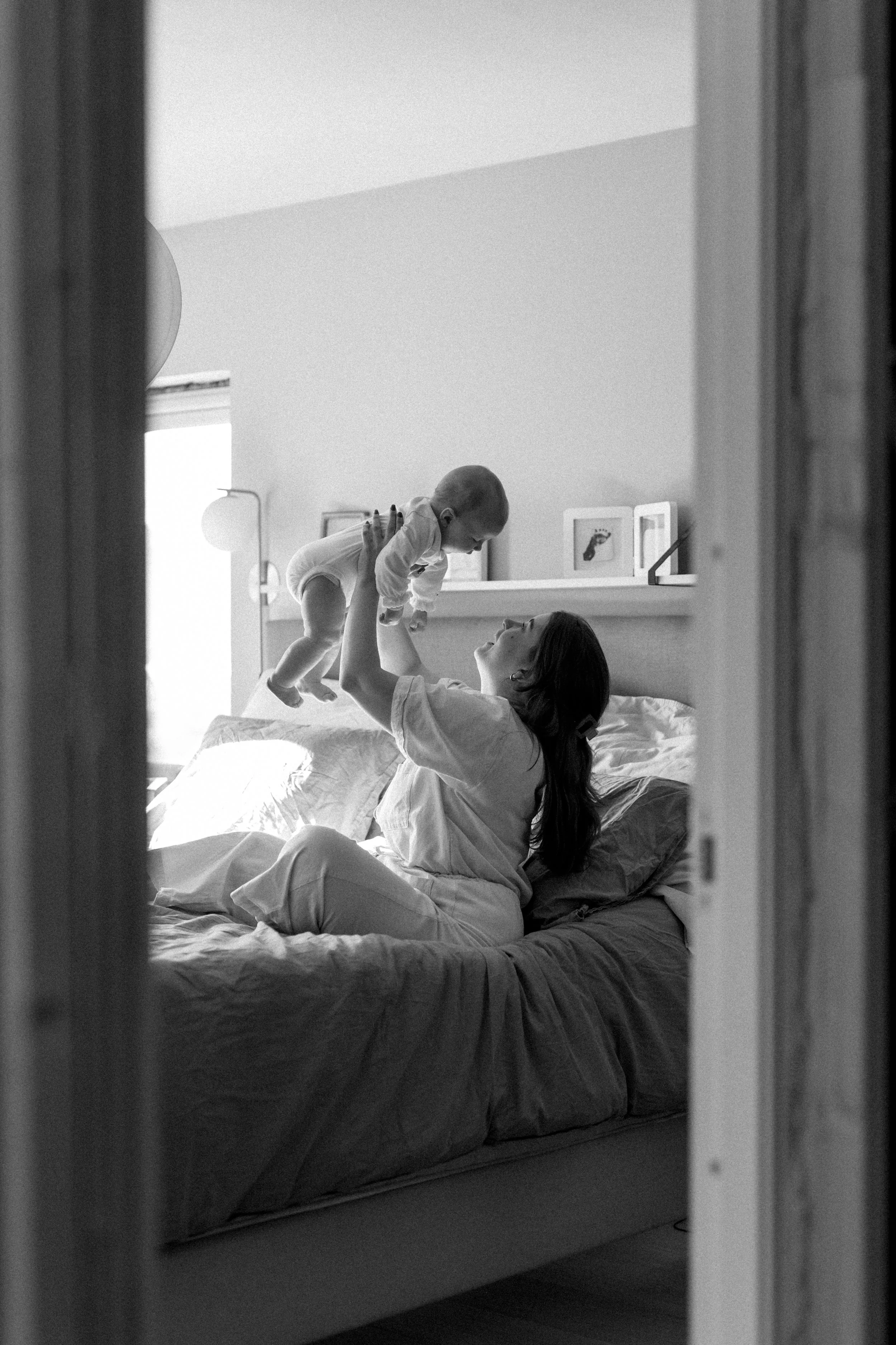 Familiefotografering i Vestfold av Fotograf Håndlykken – varme, naturlige bilder med nærhet, personlighet og ekte følelser.