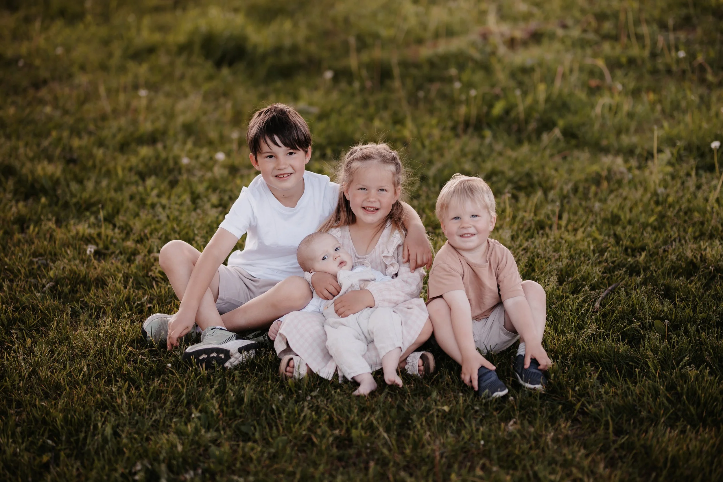 Høstfotografering på Borrehaugene – korte fotoøkter for familie, barn og 1-årsportretter.