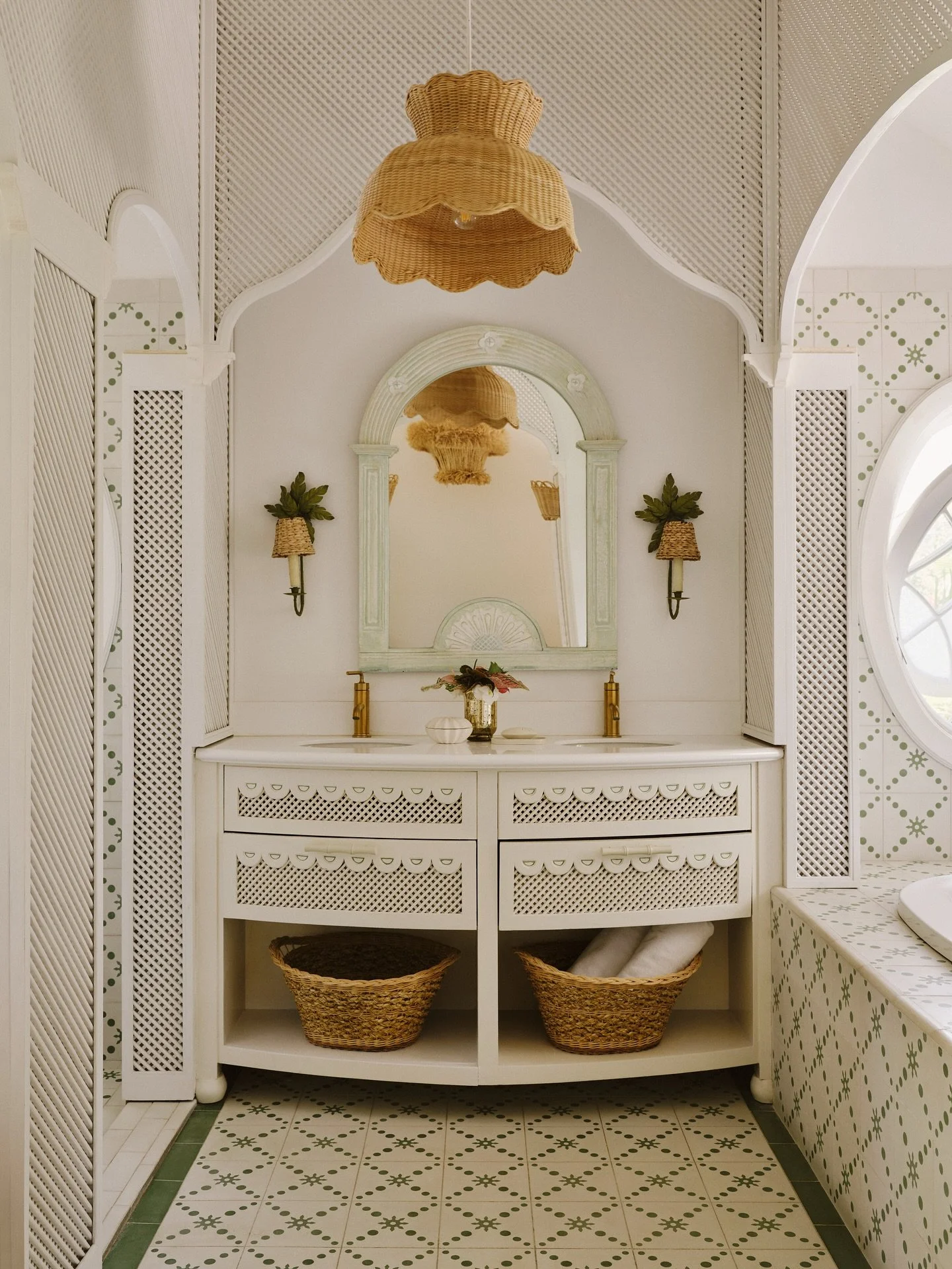 The beautiful bathroom of Mile &amp; A Quarter. 
Photography by @_beth_davis