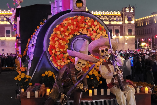 Halloween and Day of the Dead: Tradition and Change in Modern Mexico ...