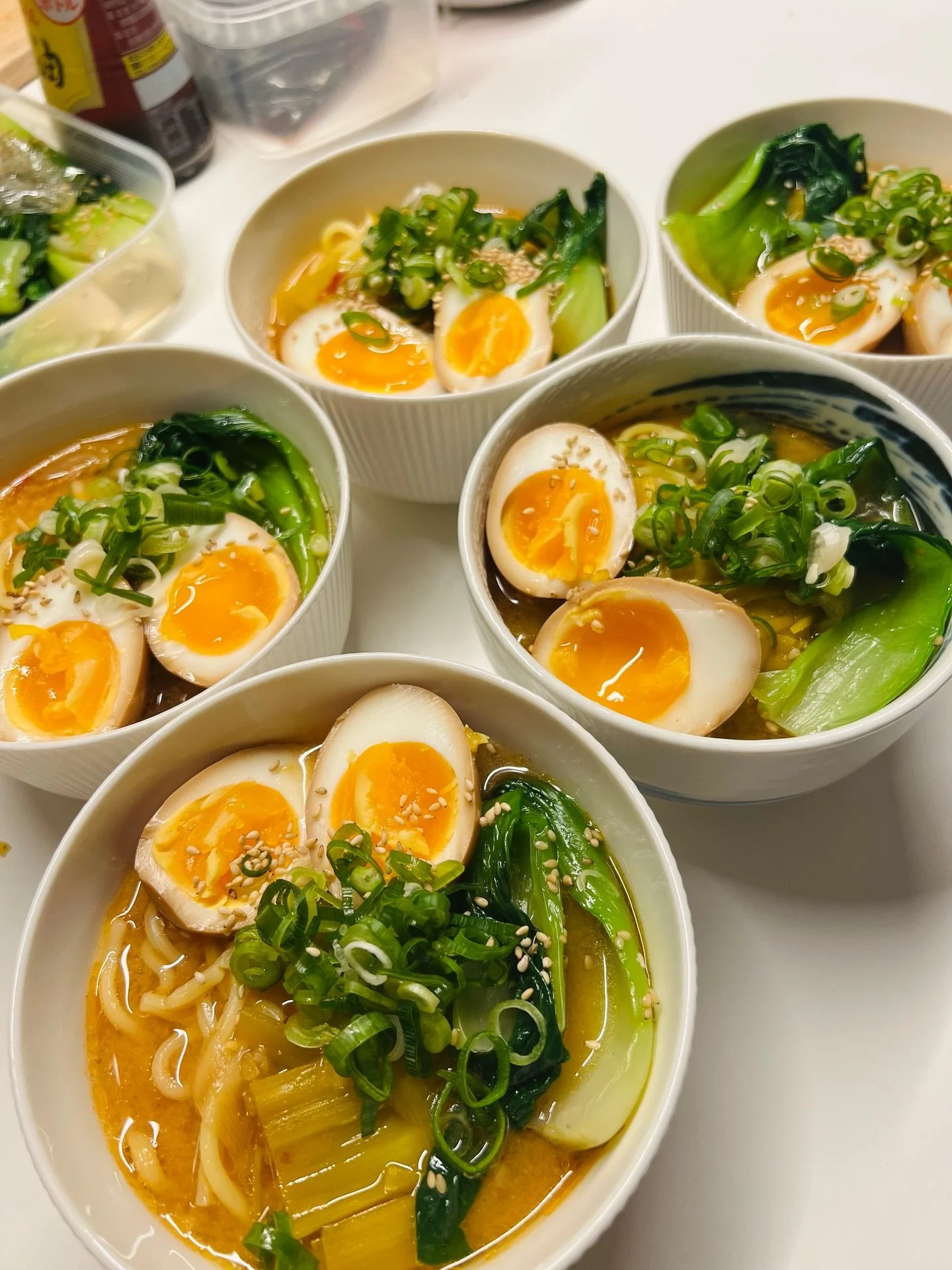 Such a warm and cozy private cooking class with this lovely group of friends 🧑🏻&zwj;🍳✨
Lots of laughter, relaxed vibes, and delicious moments from start to finish💕
Together, we made a selection of authentic vegetarian Japanese dishes, sharing int