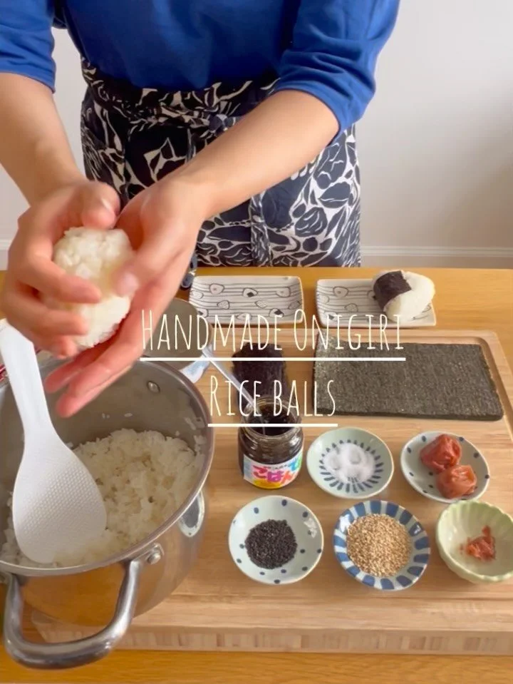Handmade Onigiri rice balls at home 🍙✨

If you cook Japanese rice properly with a few simple tips, the texture becomes beautifully chewy, soft, smooth, and incredibly delicious 😍

This time I made two very classic onigiri flavors:
&bull; Savory nor
