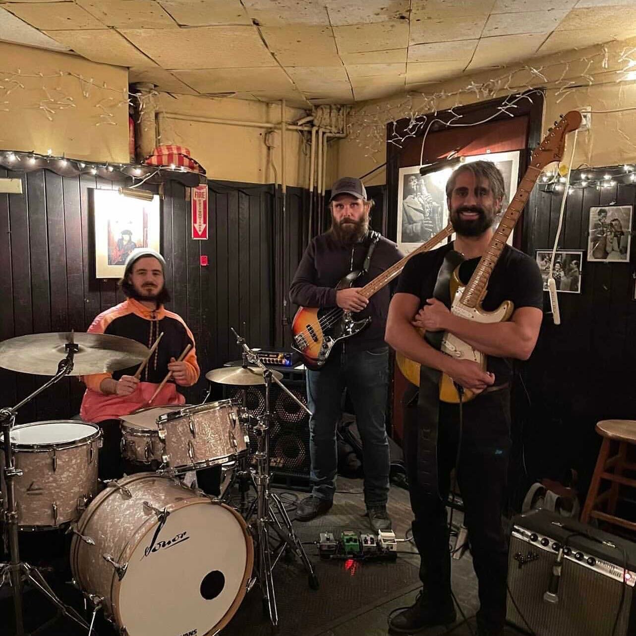 Tonight! 6-8p We have Bouje Trio! They are a new collective based in Brooklyn, NYC and comprised of 3 musicians with distinct cultural and musical backgrounds. 
Coming together to find common ground under the umbrella of Jazz and contemporary improvi