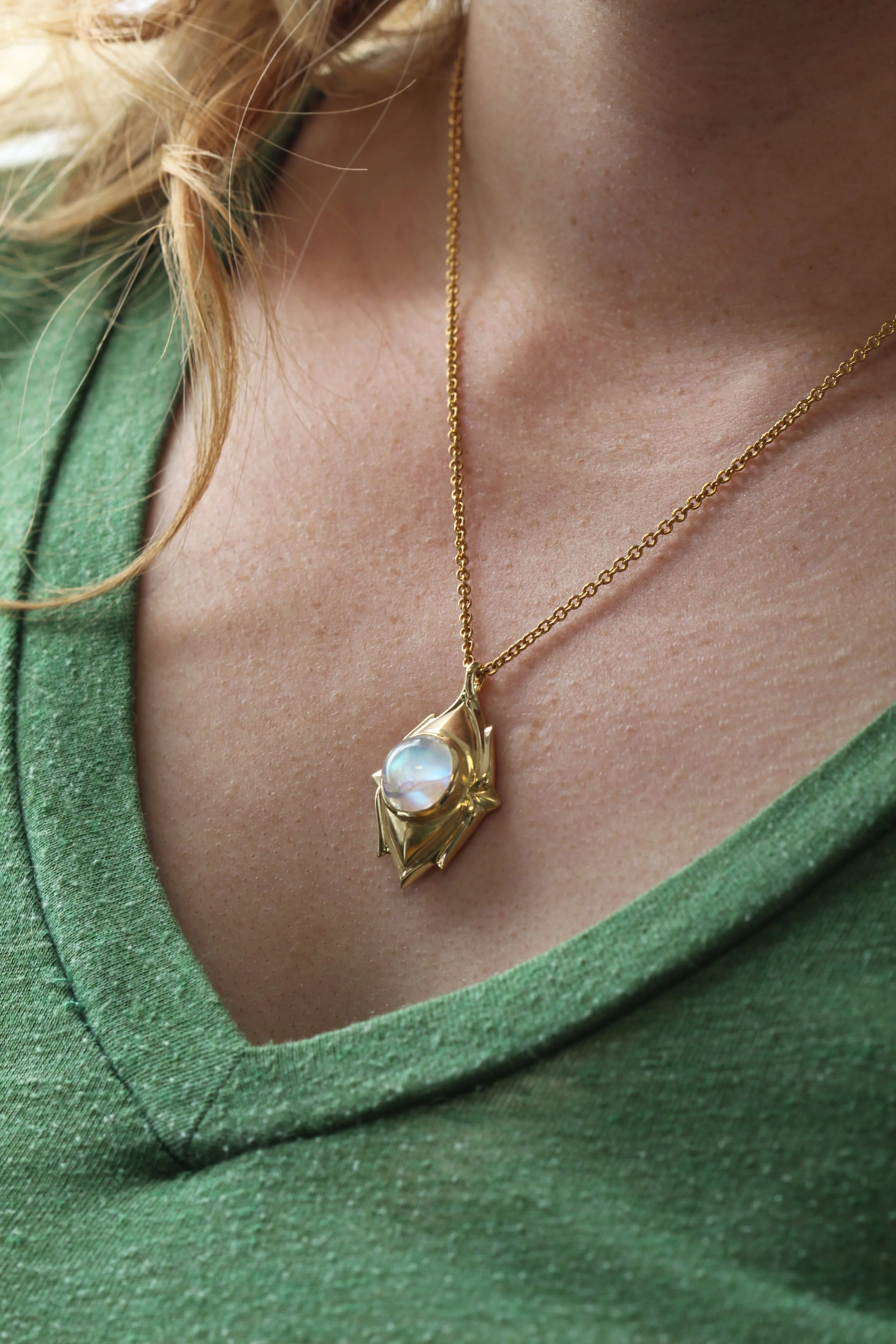 18k yellow gold and moonstone. 2021