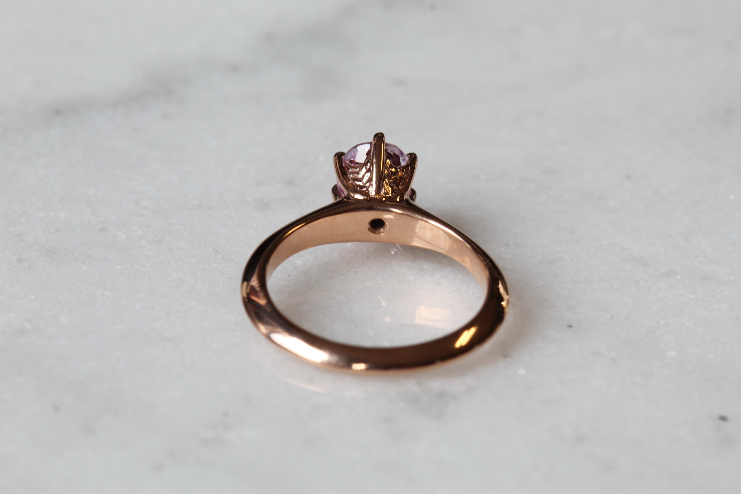18k rose gold and sapphire. 2020
