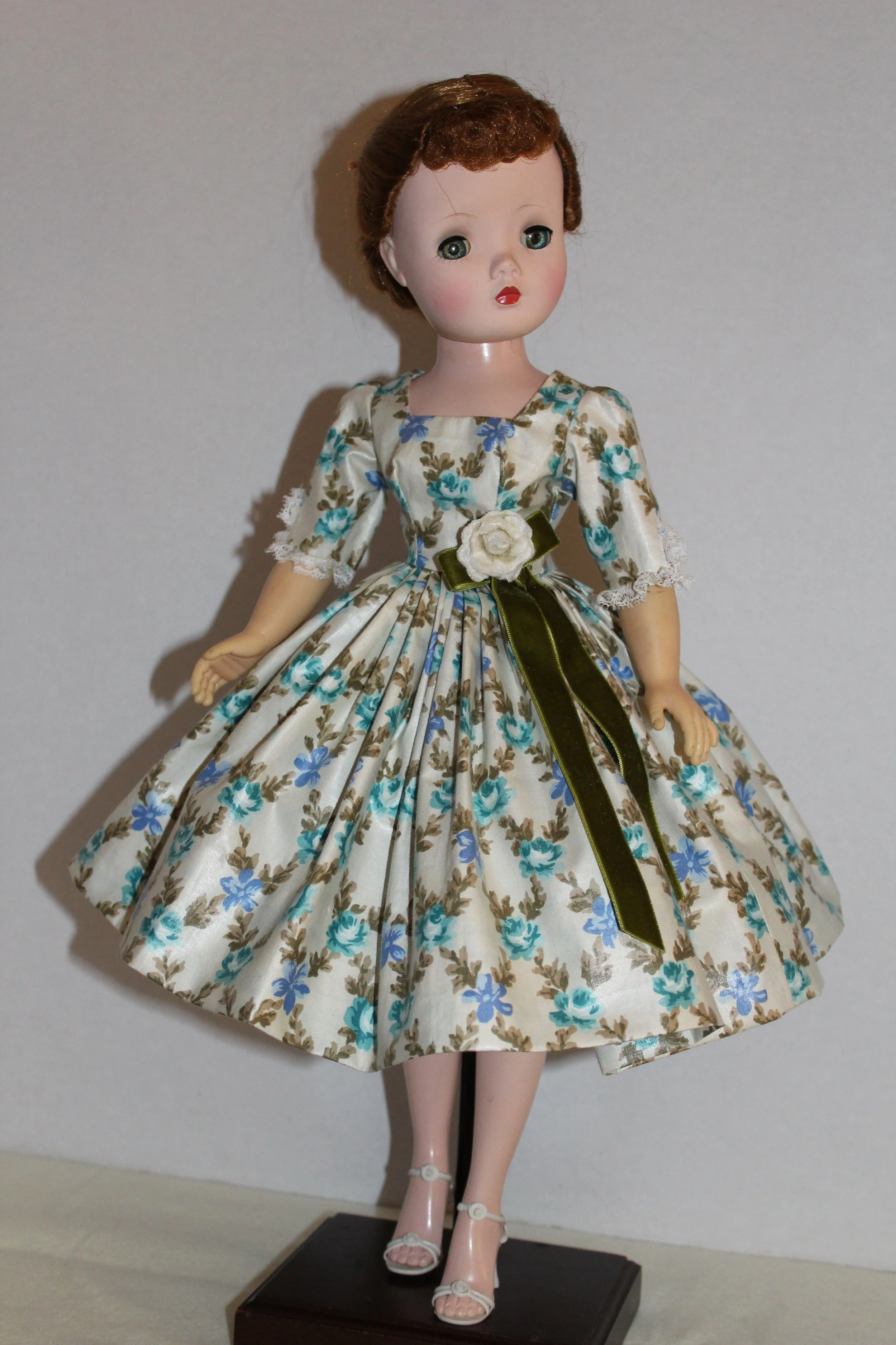 Day Dress made with Vintage Polished Cotton for Cissy Doll