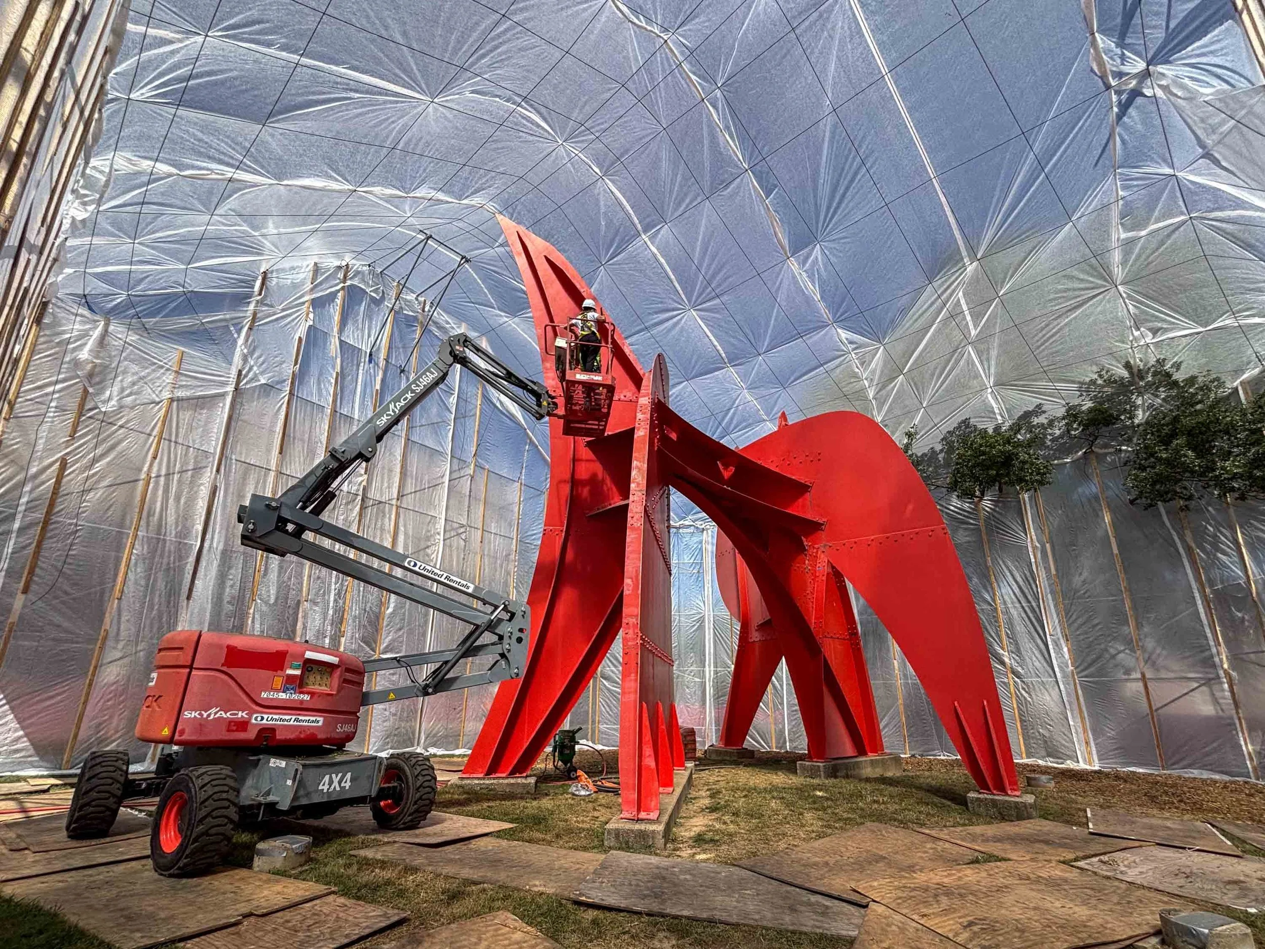 Peau Rouge by Alexander Calder | Restoration on Indiana University's campus